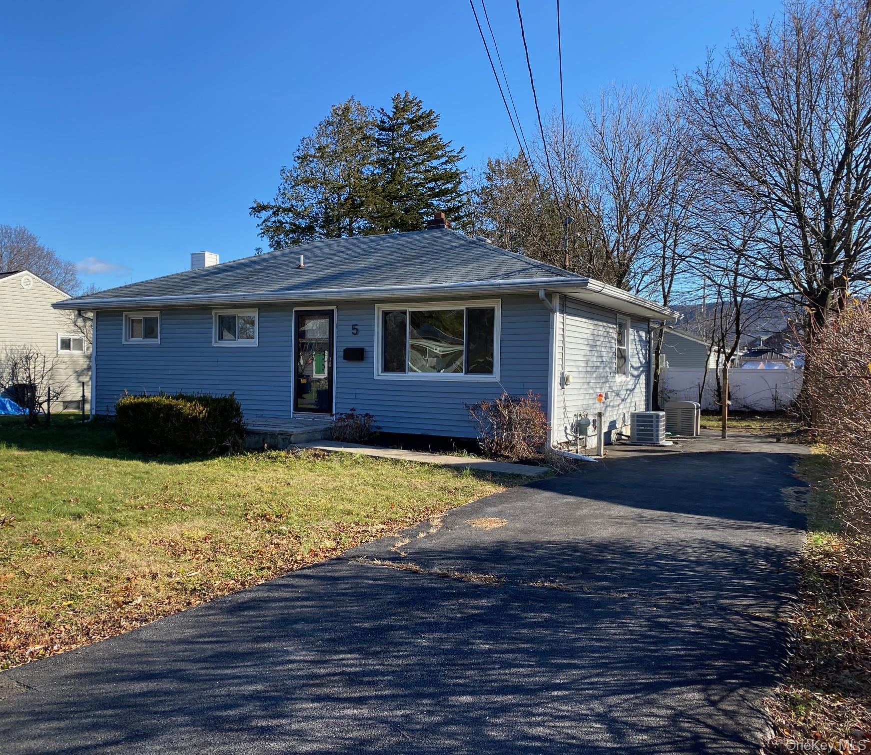 5 Smith Road Out of NYC Cornwall, NY 12518