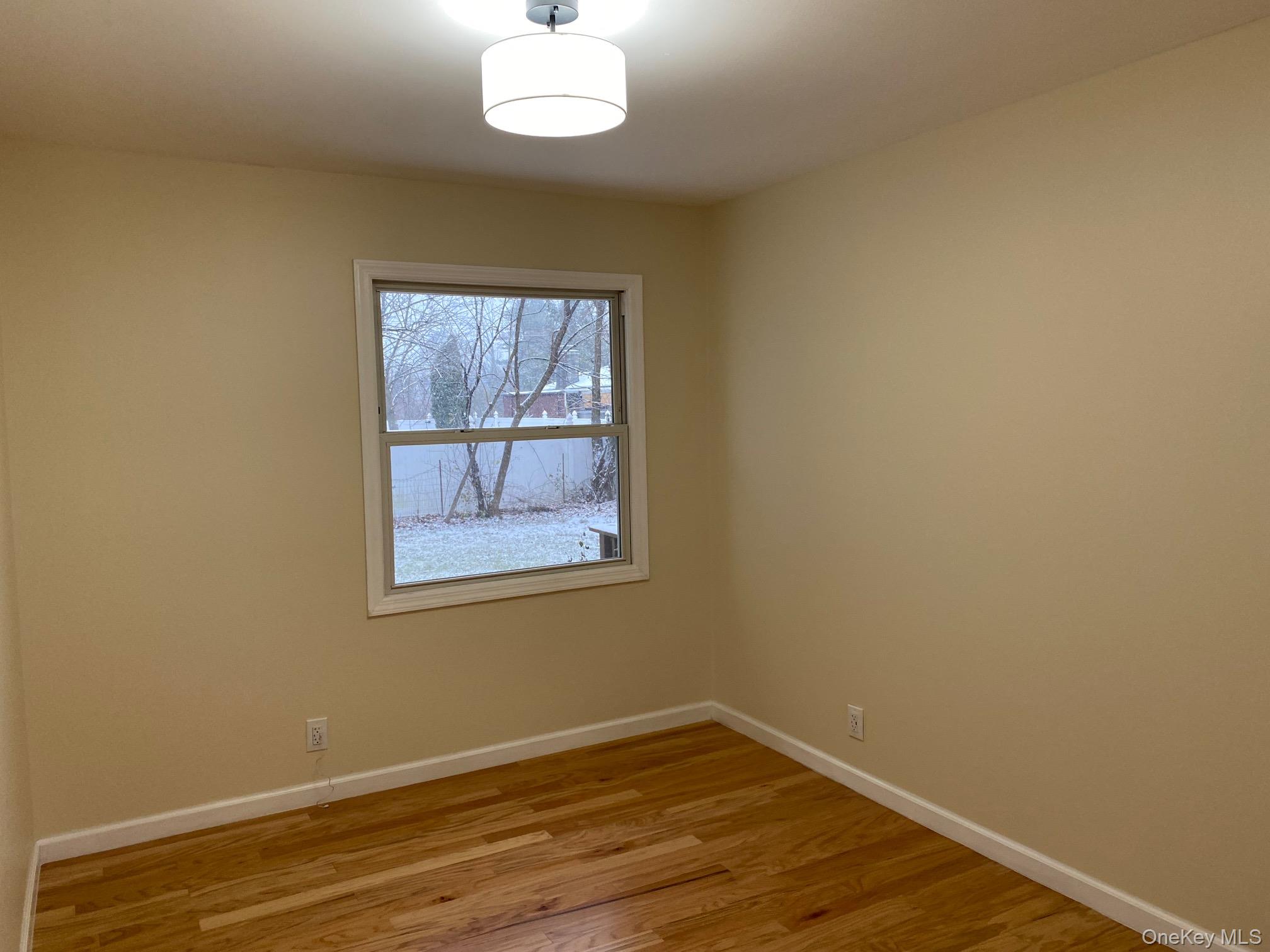 5 Smith Road Out of NYC Cornwall, NY 12518