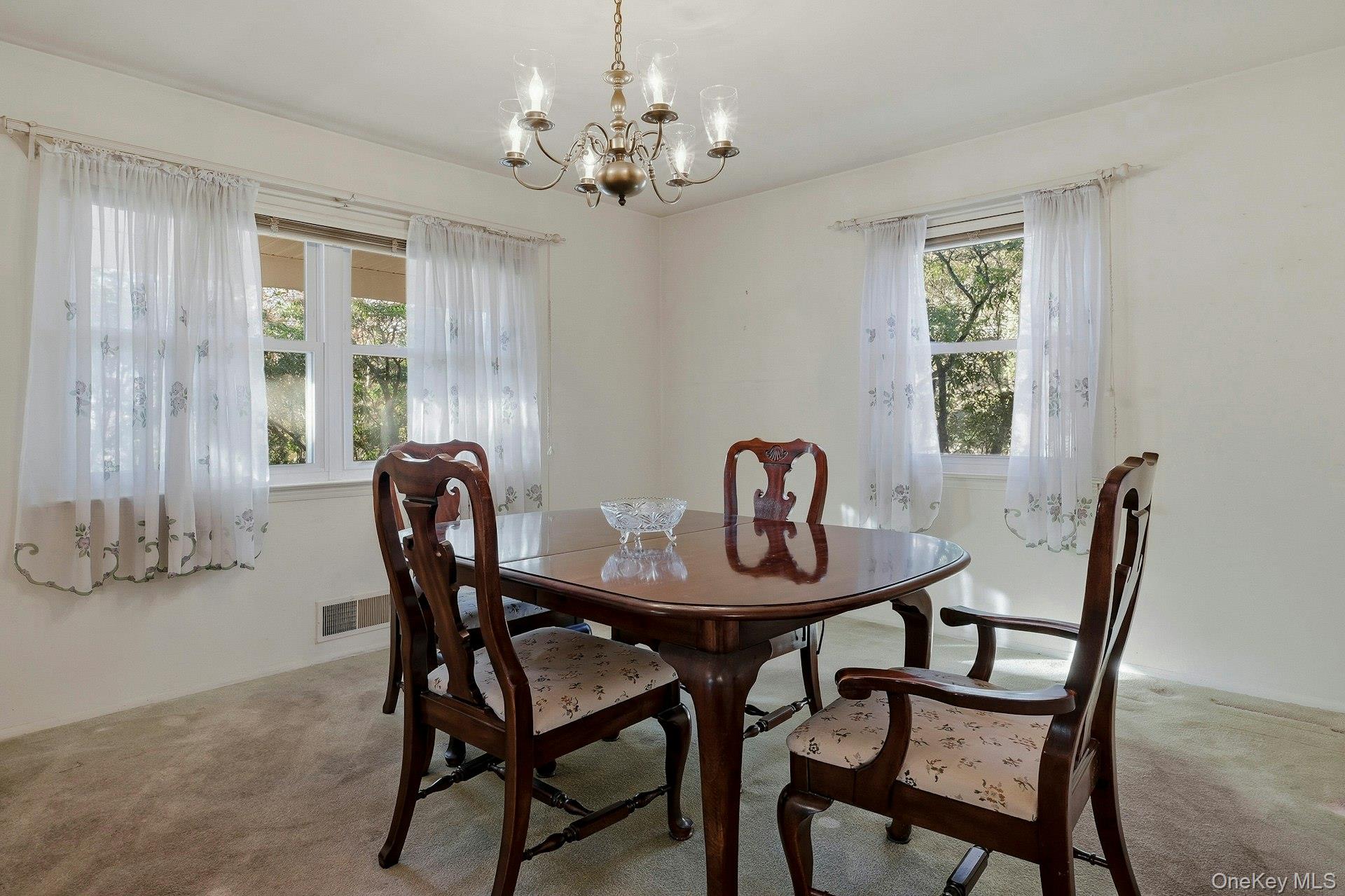 1 Hillcrest Road Port Washington Port Washington, NY 11050