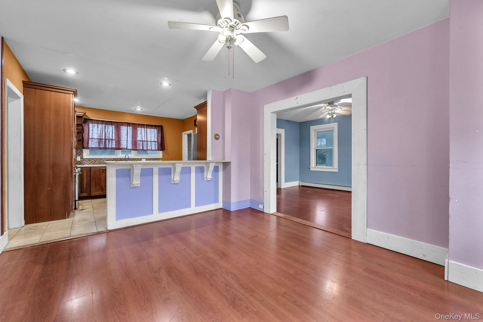 4 3rd Avenue East Islip East Islip, NY 11730