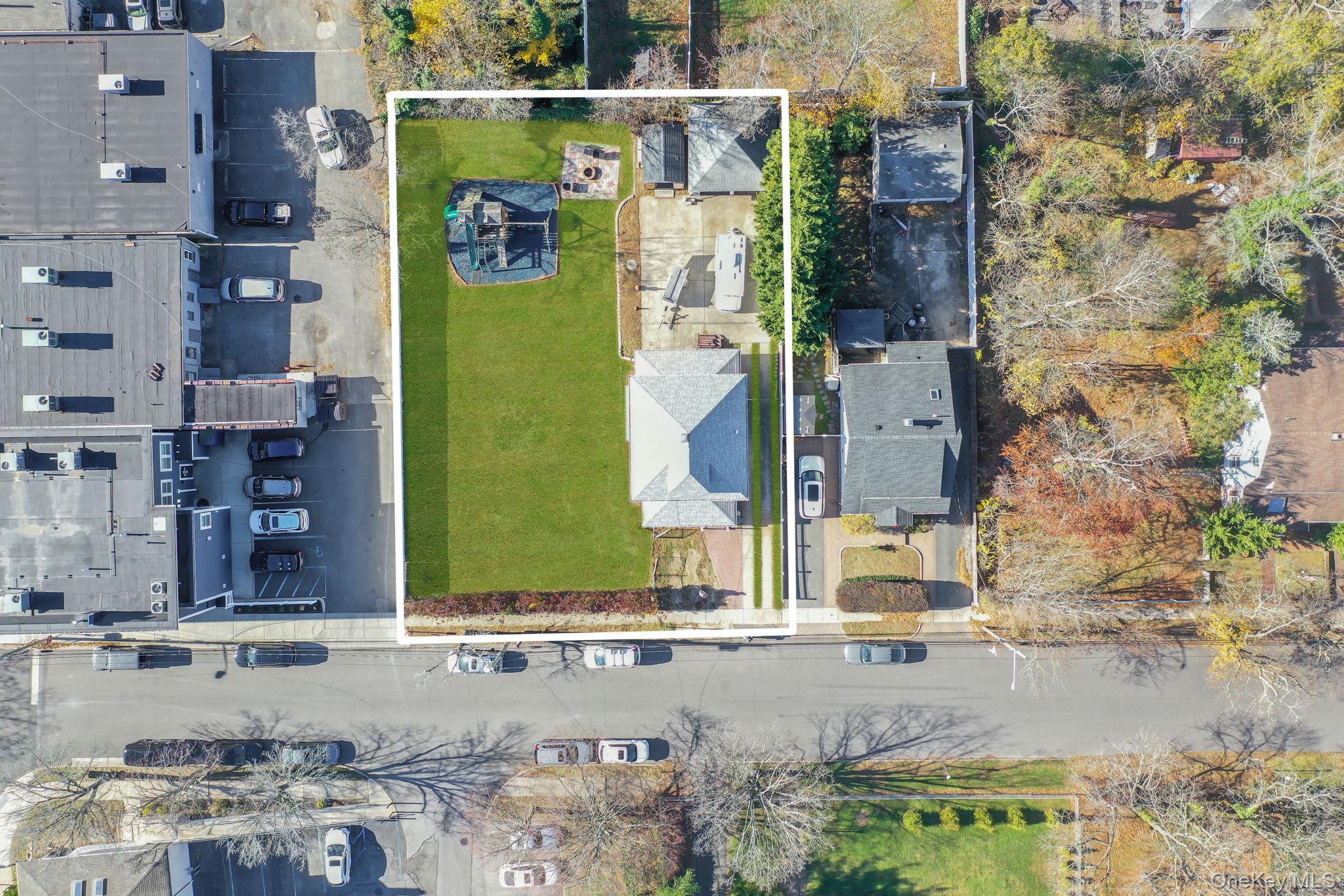 4 3rd Avenue East Islip East Islip, NY 11730