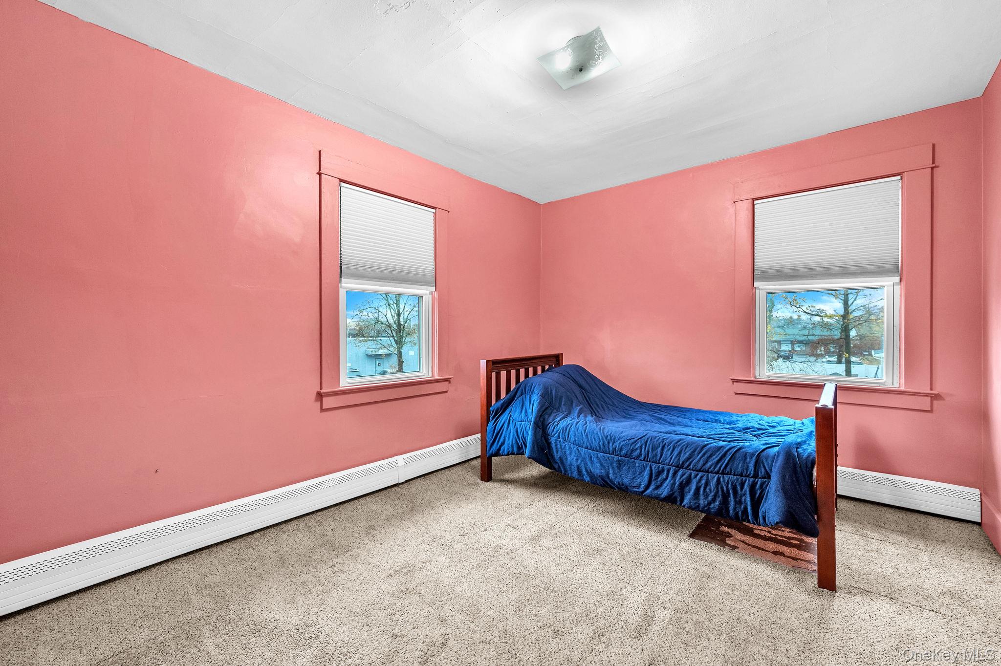 4 3rd Avenue East Islip East Islip, NY 11730