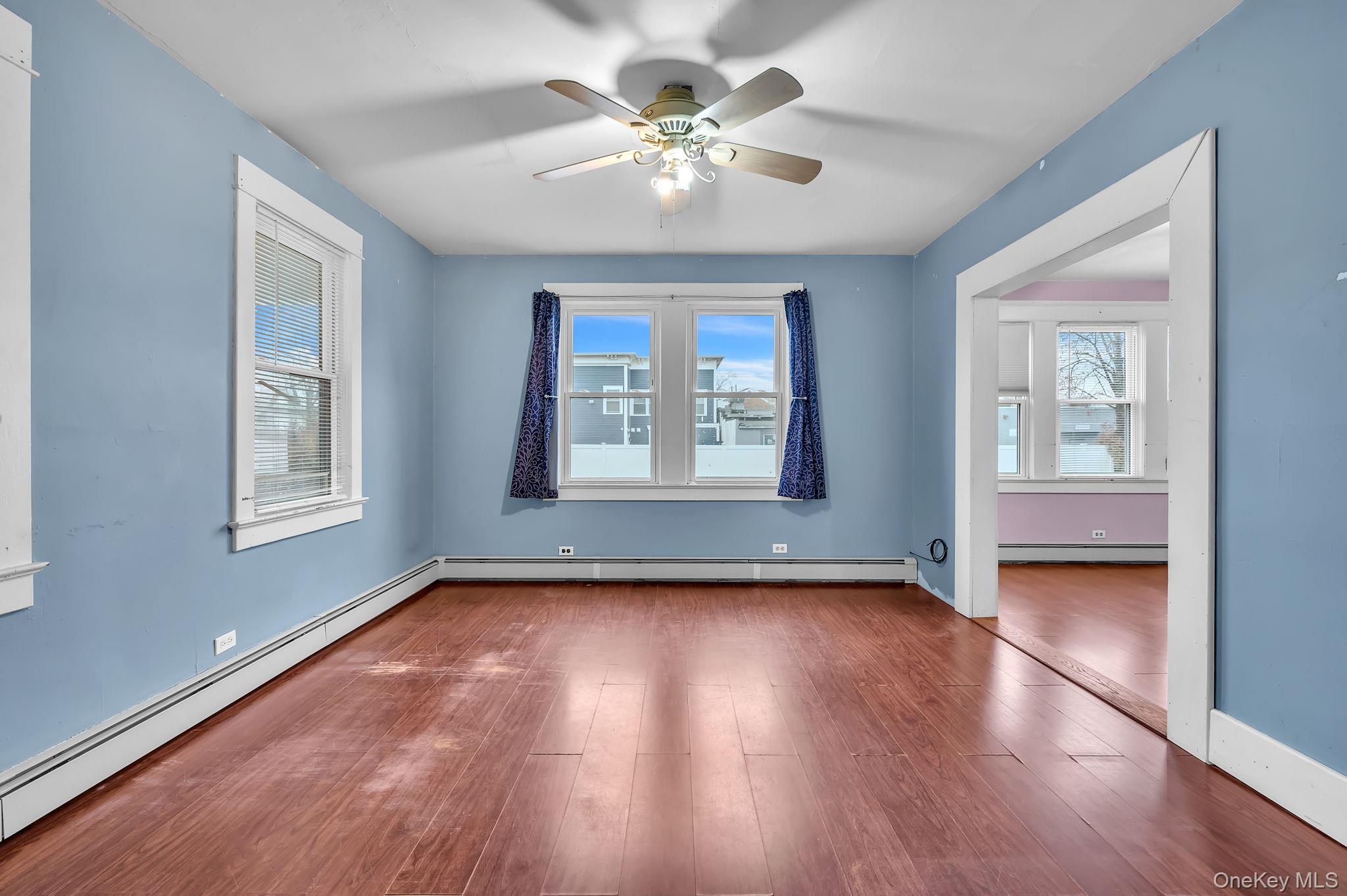 4 3rd Avenue East Islip East Islip, NY 11730