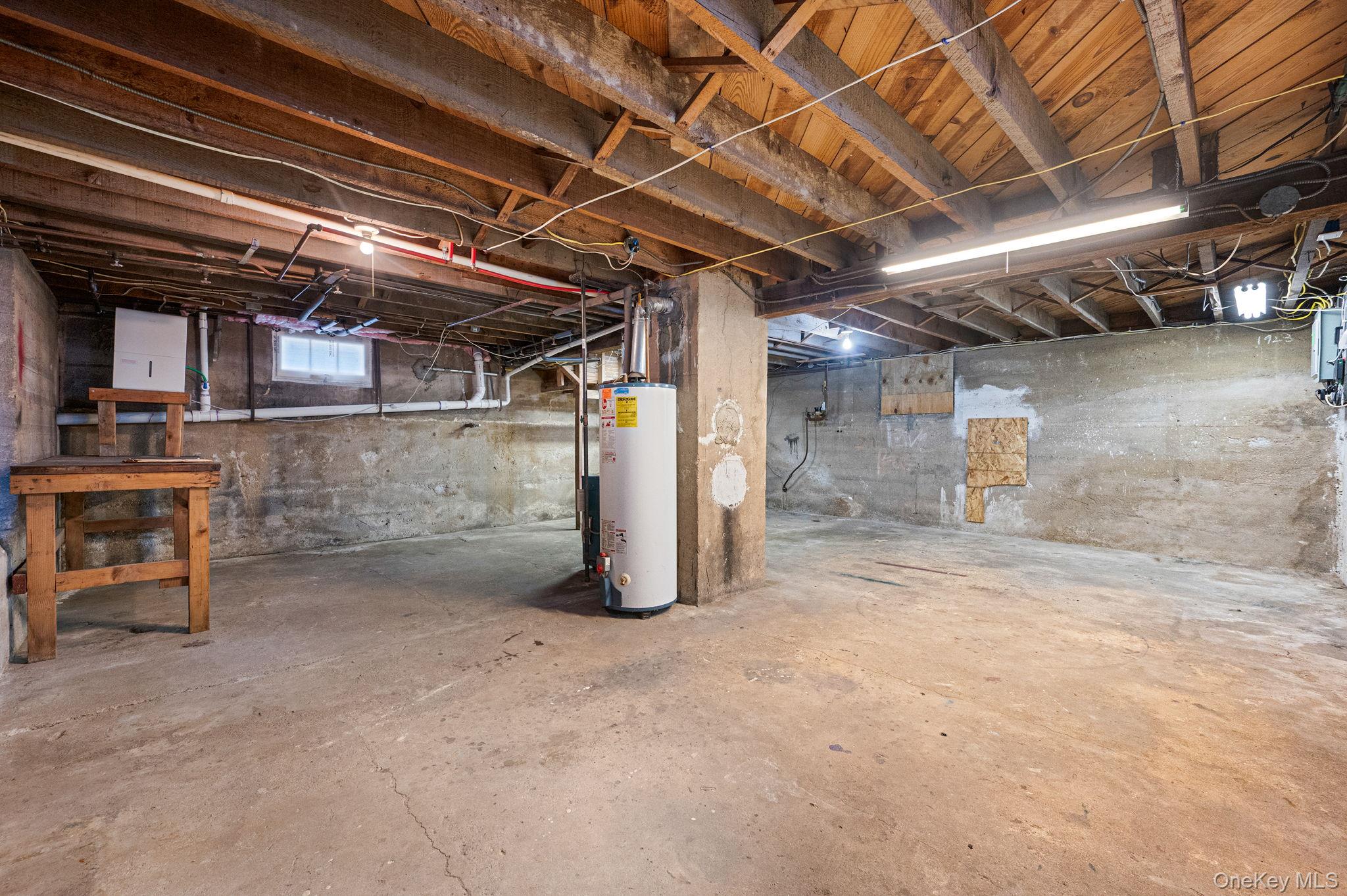 4 3rd Avenue East Islip East Islip, NY 11730