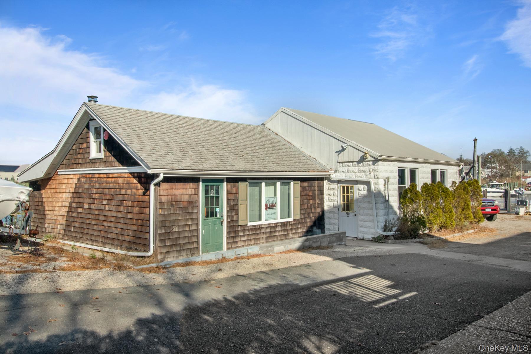 37 Bransford Street Patchogue Patchogue NY 11772