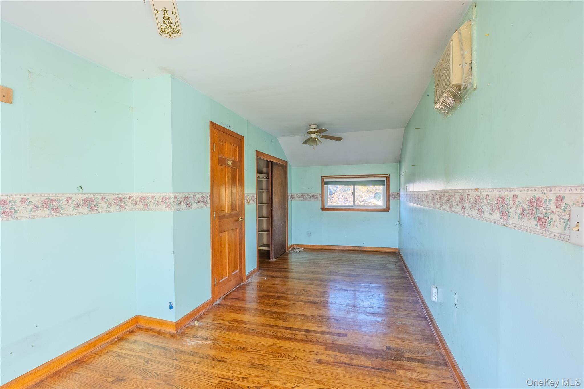 17 Andrew Avenue Islip Terrace Islip Terrace, NY 11752