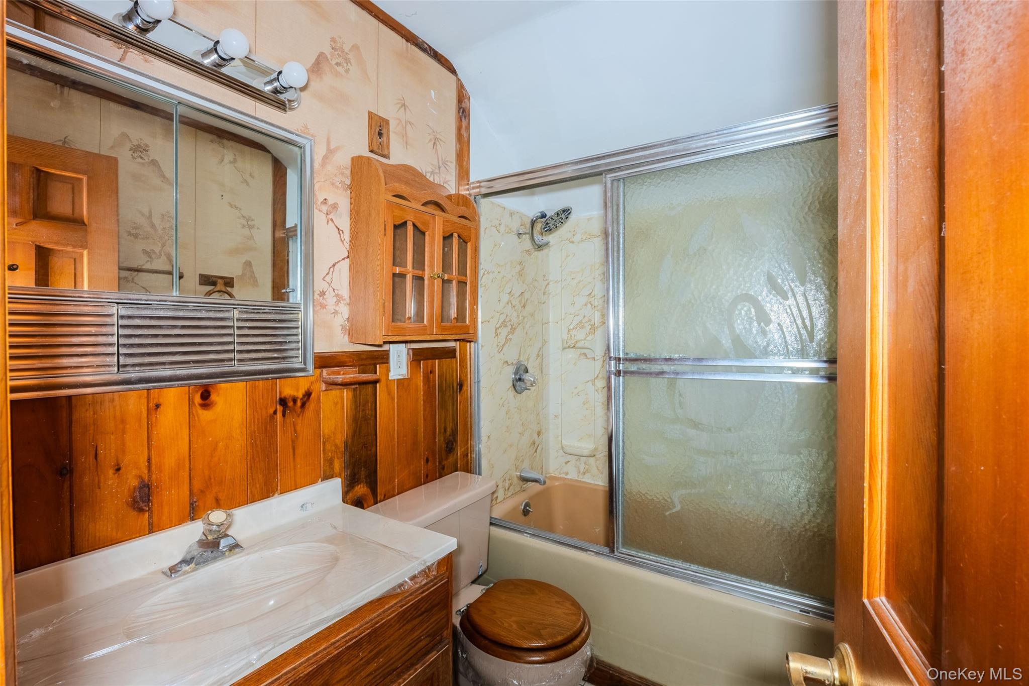 17 Andrew Avenue Islip Terrace Islip Terrace, NY 11752