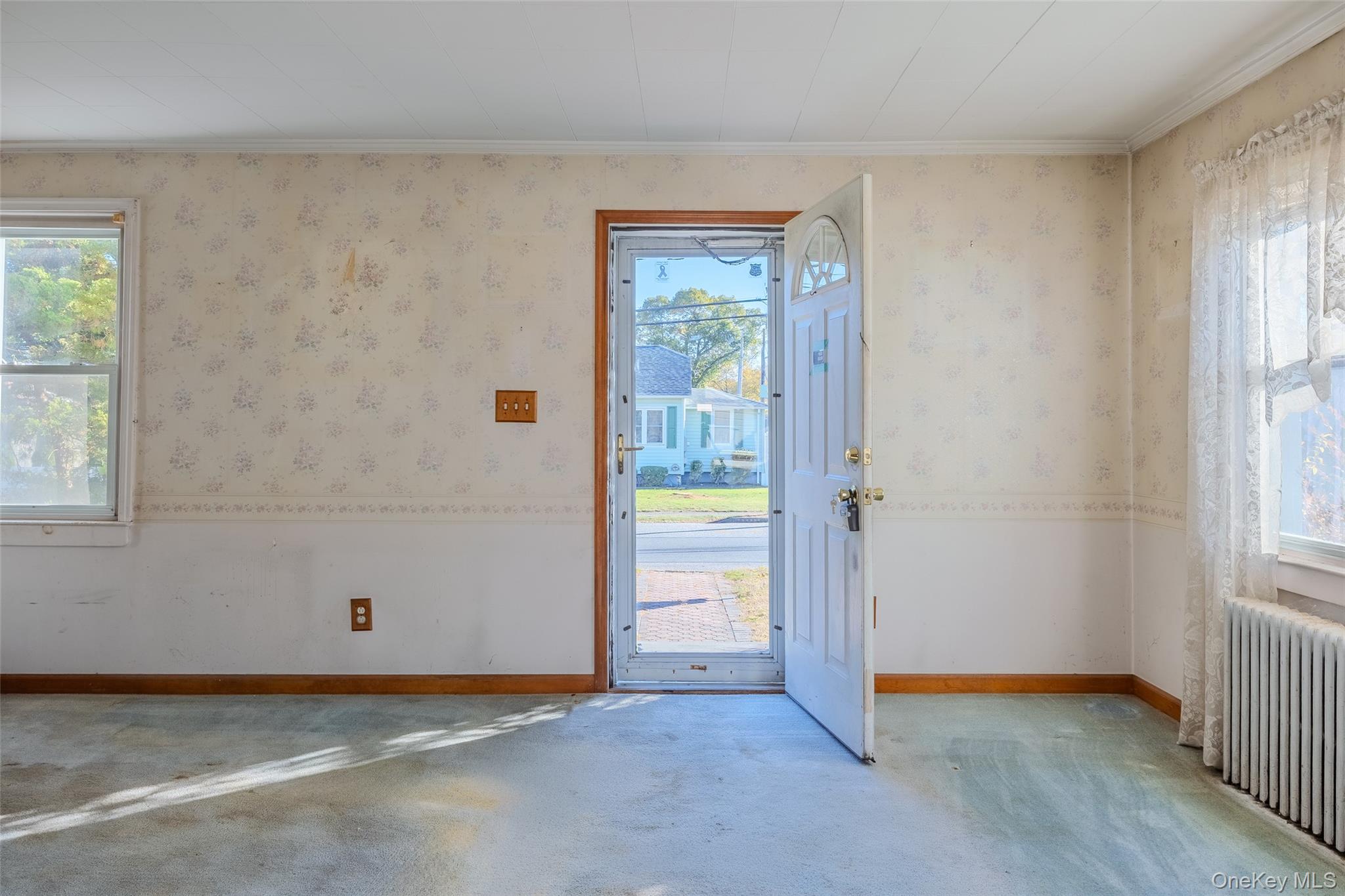 17 Andrew Avenue Islip Terrace Islip Terrace, NY 11752