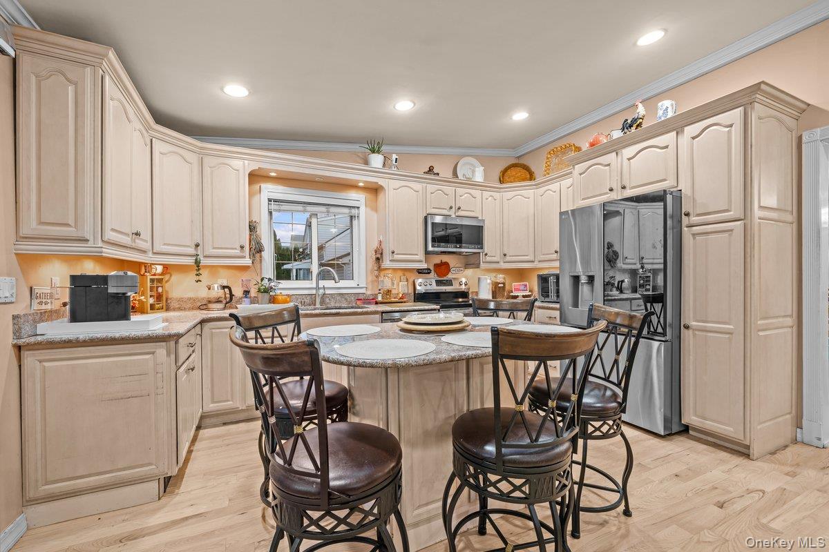 26 West 11th Street Huntington Station, NY 11746