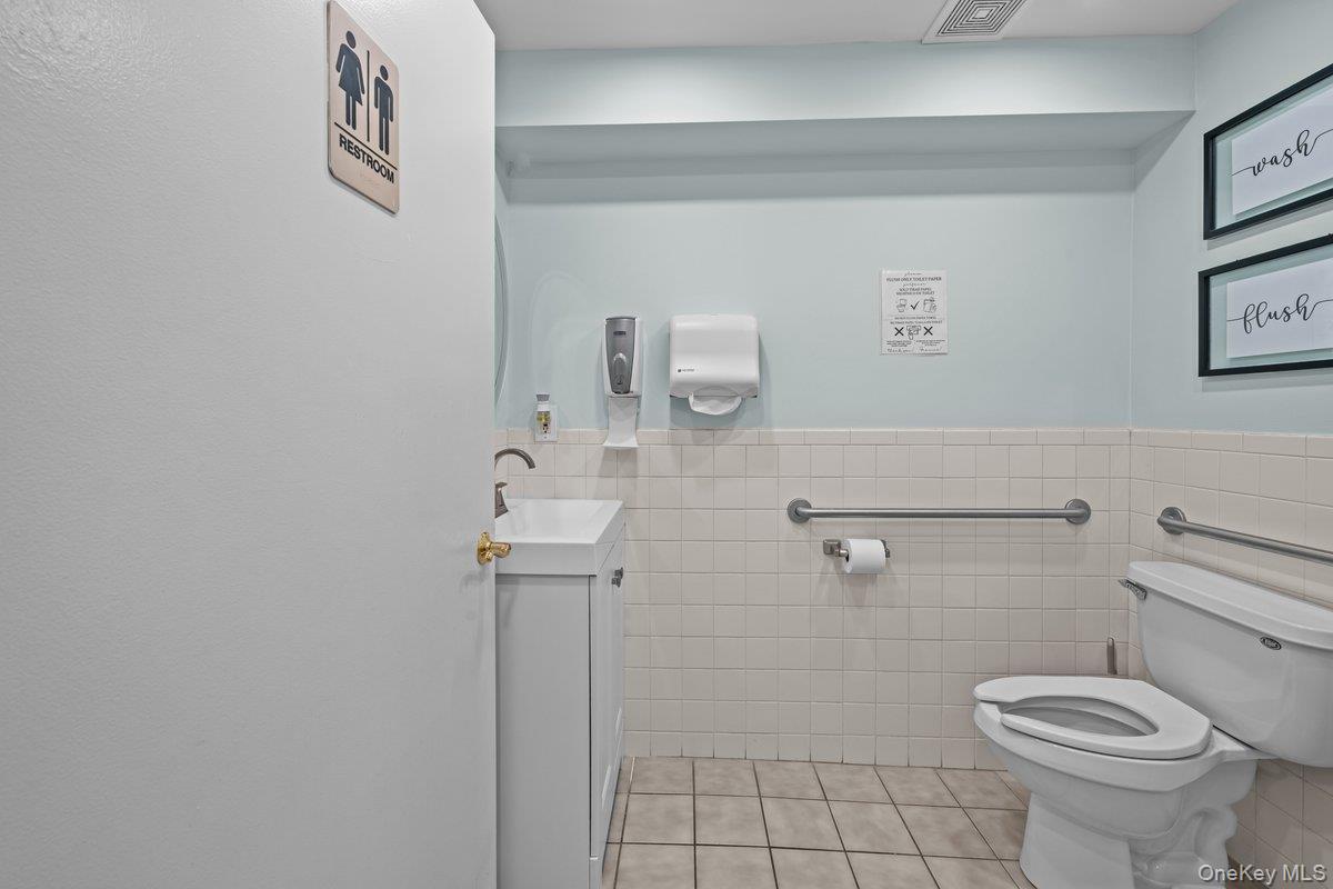 26 West 11th Street Huntington Station, NY 11746