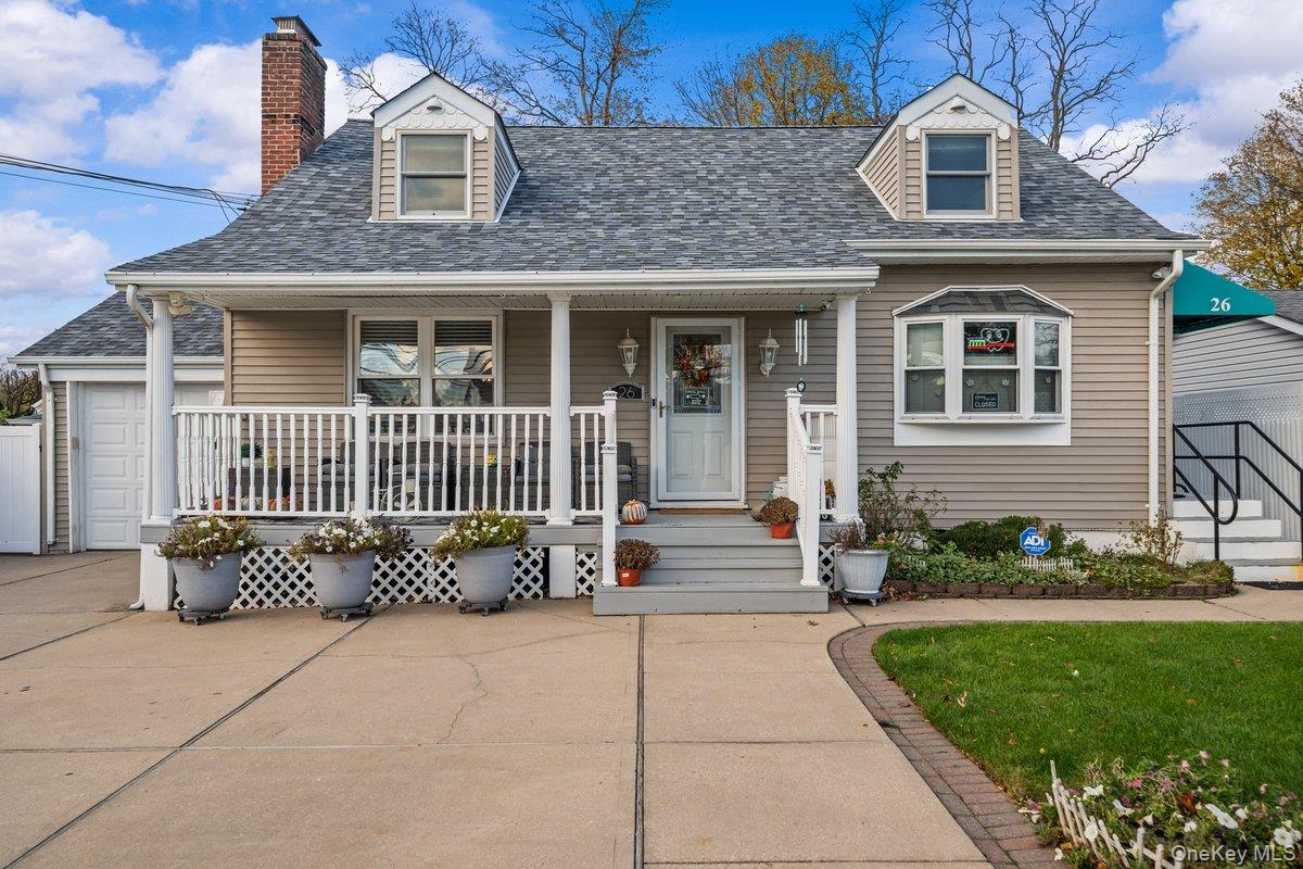 26 West 11th Street Huntington Station, NY 11746