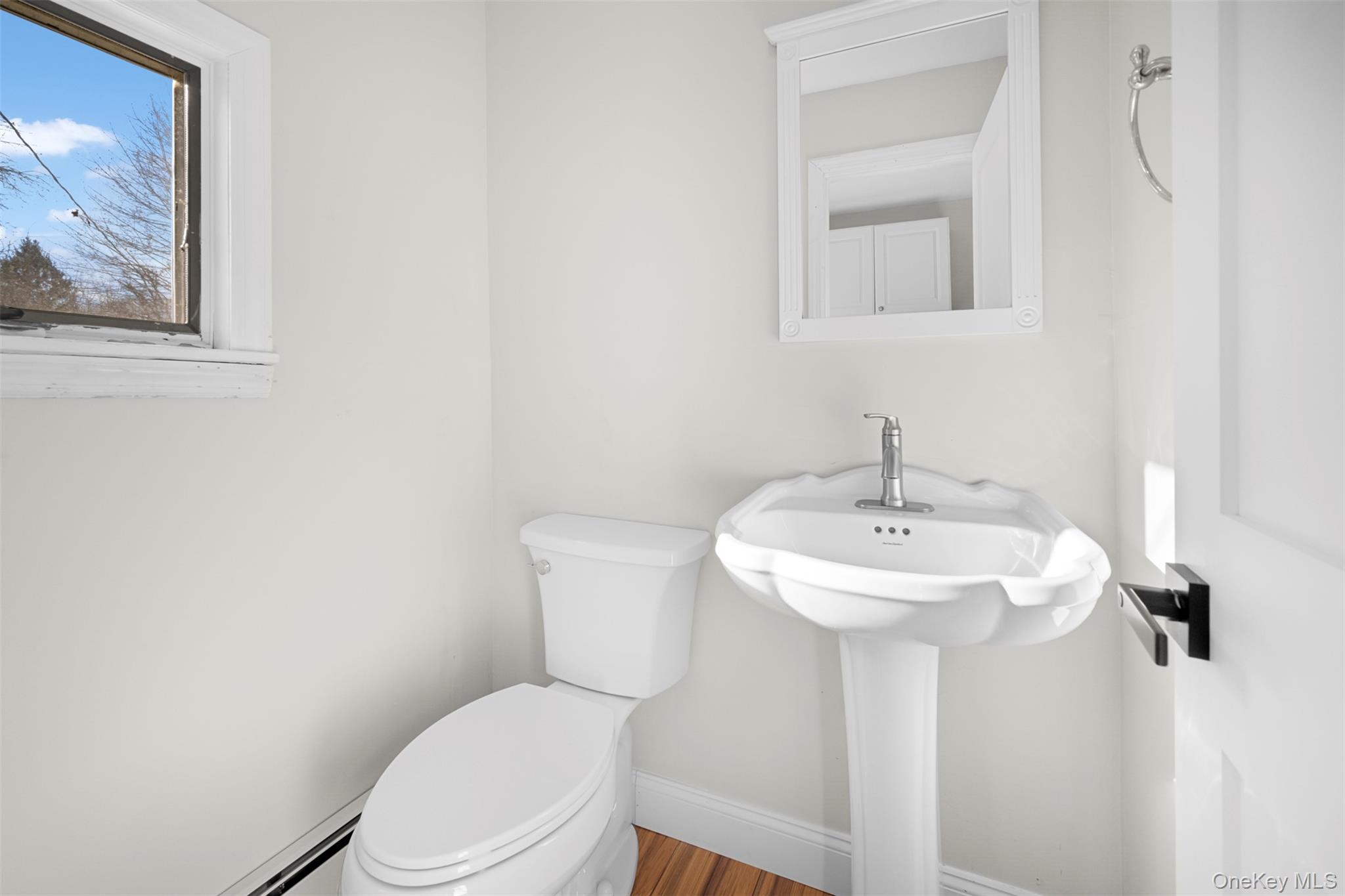 6 Penelope Lane Huntington Huntington, NY 11743