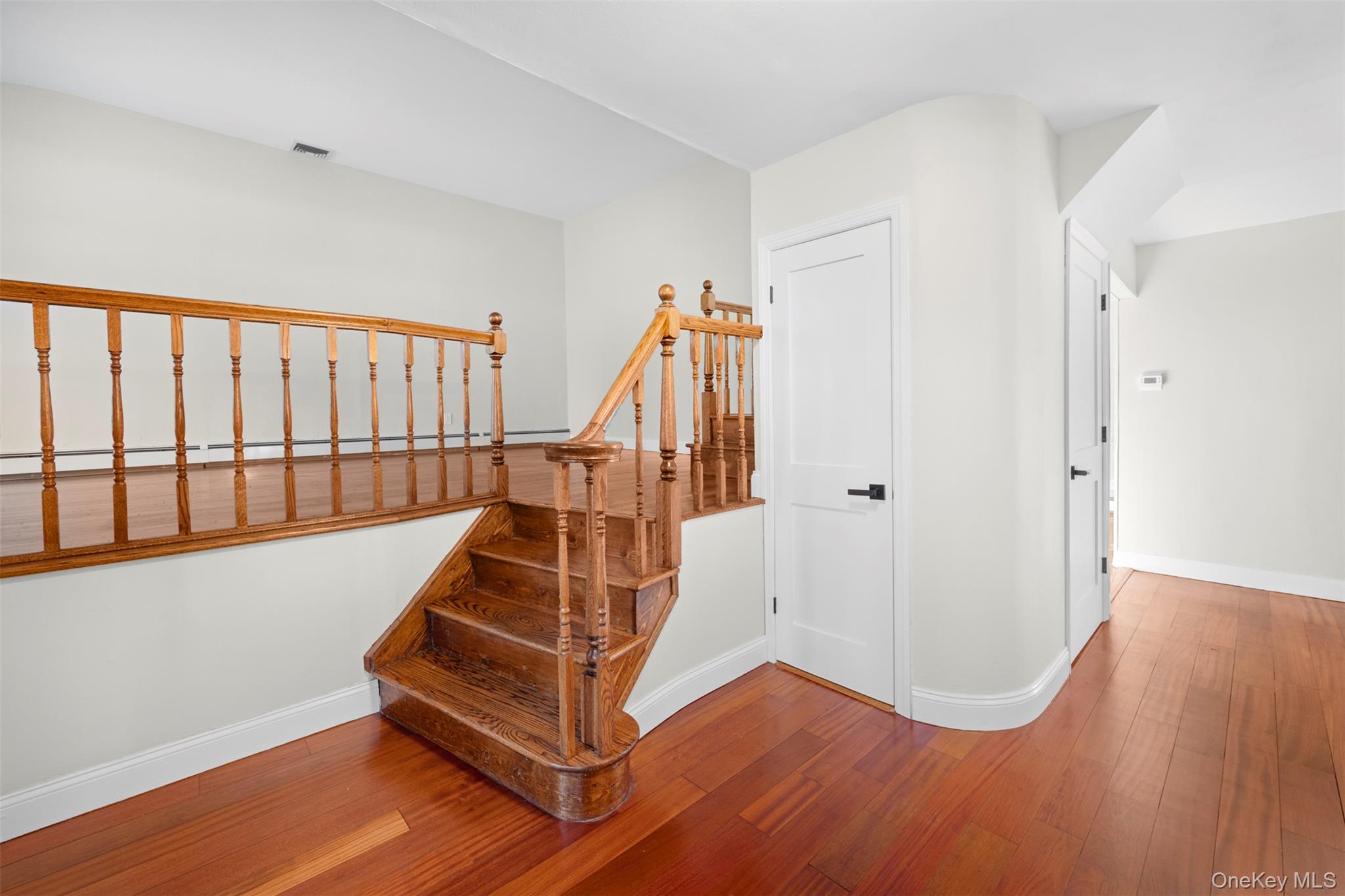 6 Penelope Lane Huntington Huntington, NY 11743