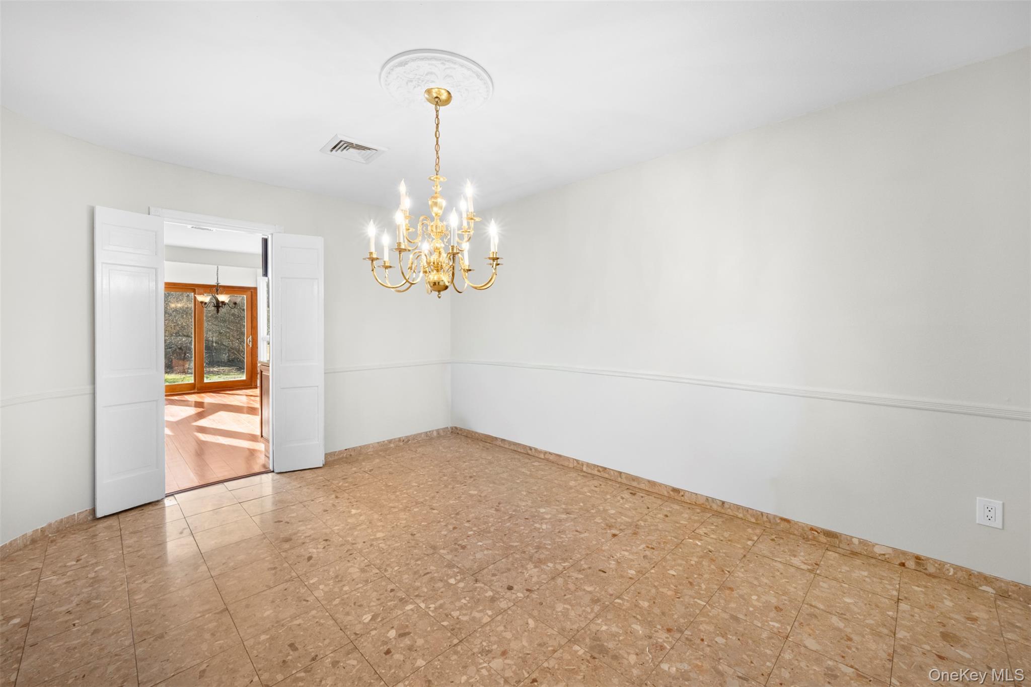 6 Penelope Lane Huntington Huntington, NY 11743