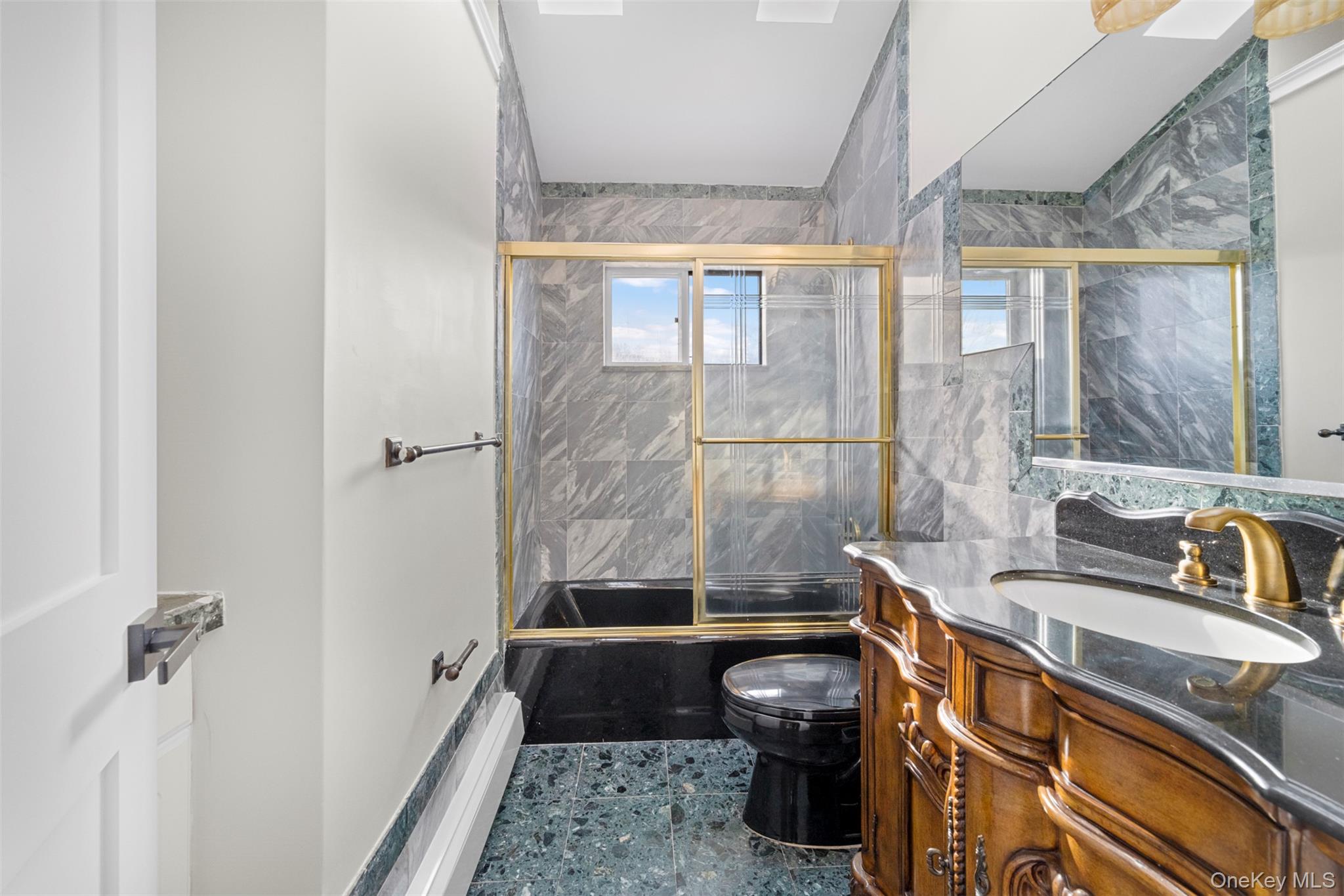 6 Penelope Lane Huntington Huntington, NY 11743