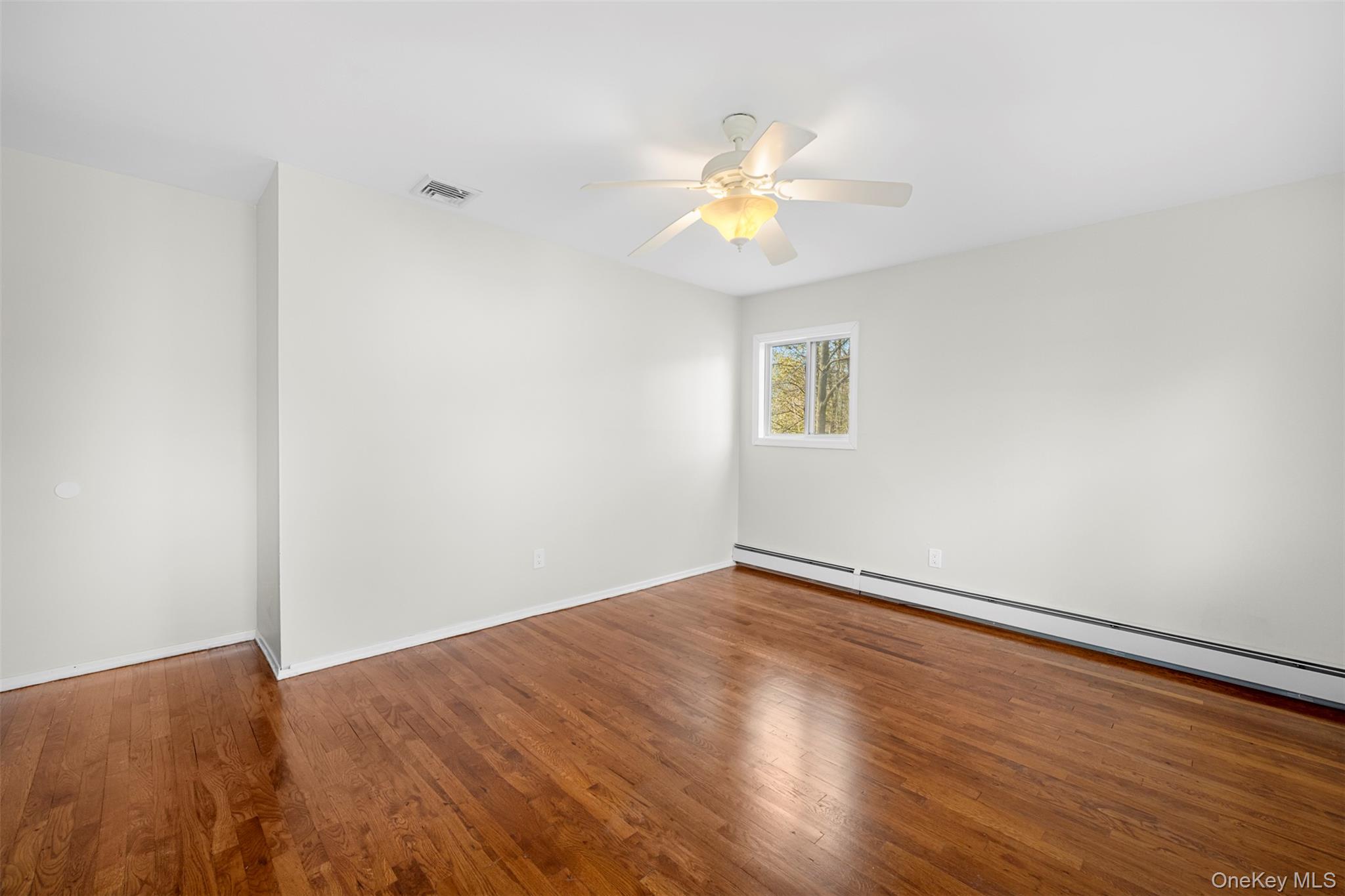 6 Penelope Lane Huntington Huntington, NY 11743