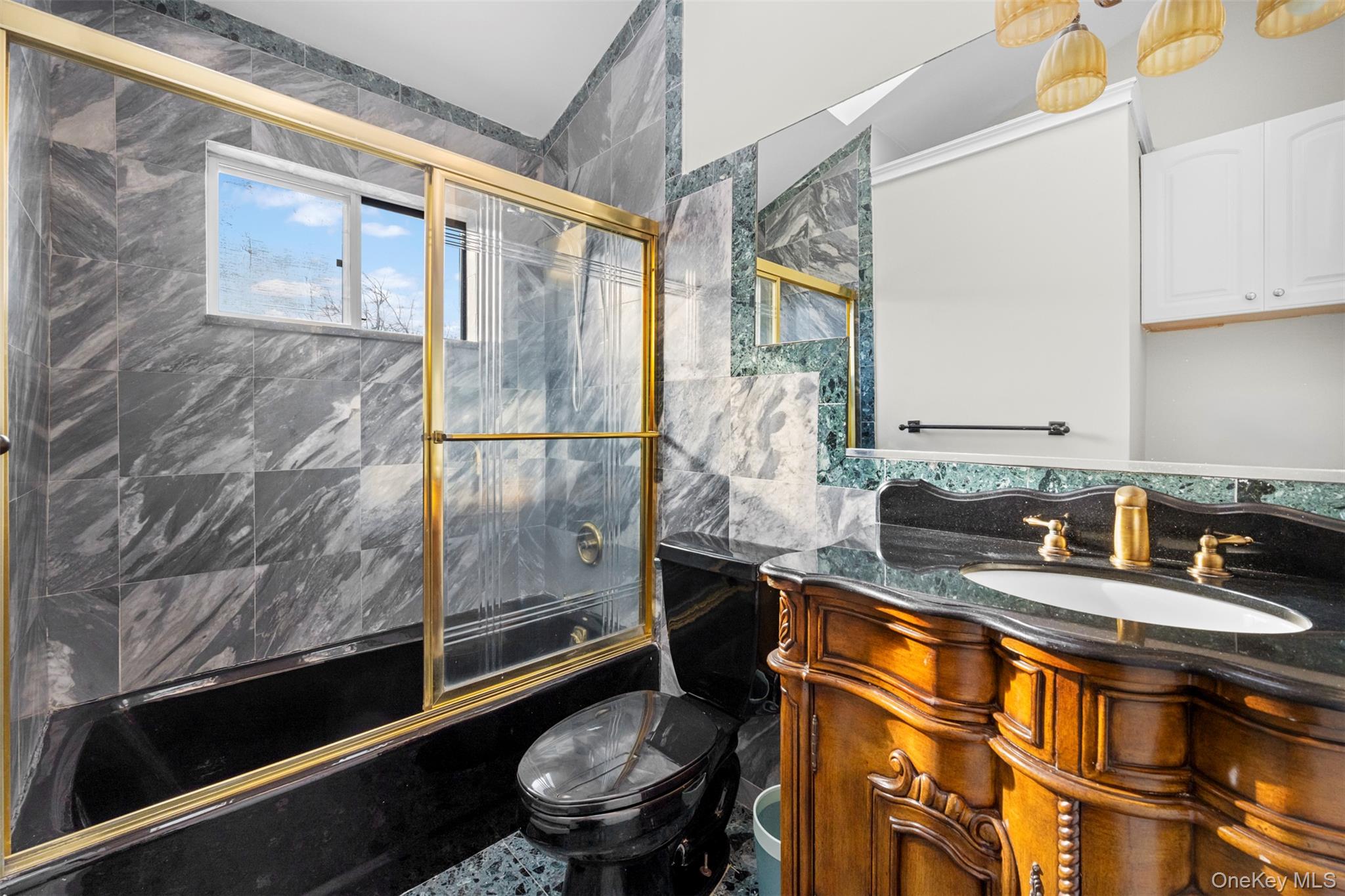 6 Penelope Lane Huntington Huntington, NY 11743