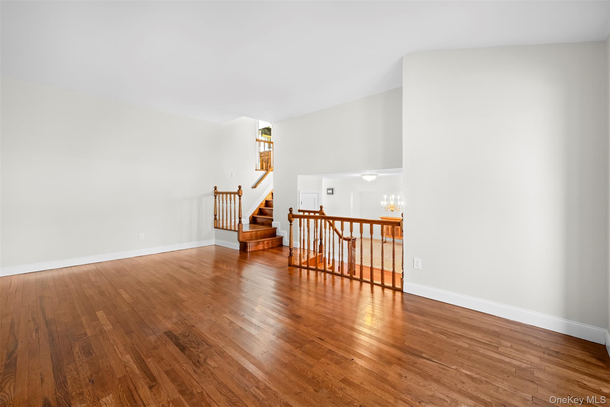 6 Penelope Lane Huntington Huntington, NY 11743