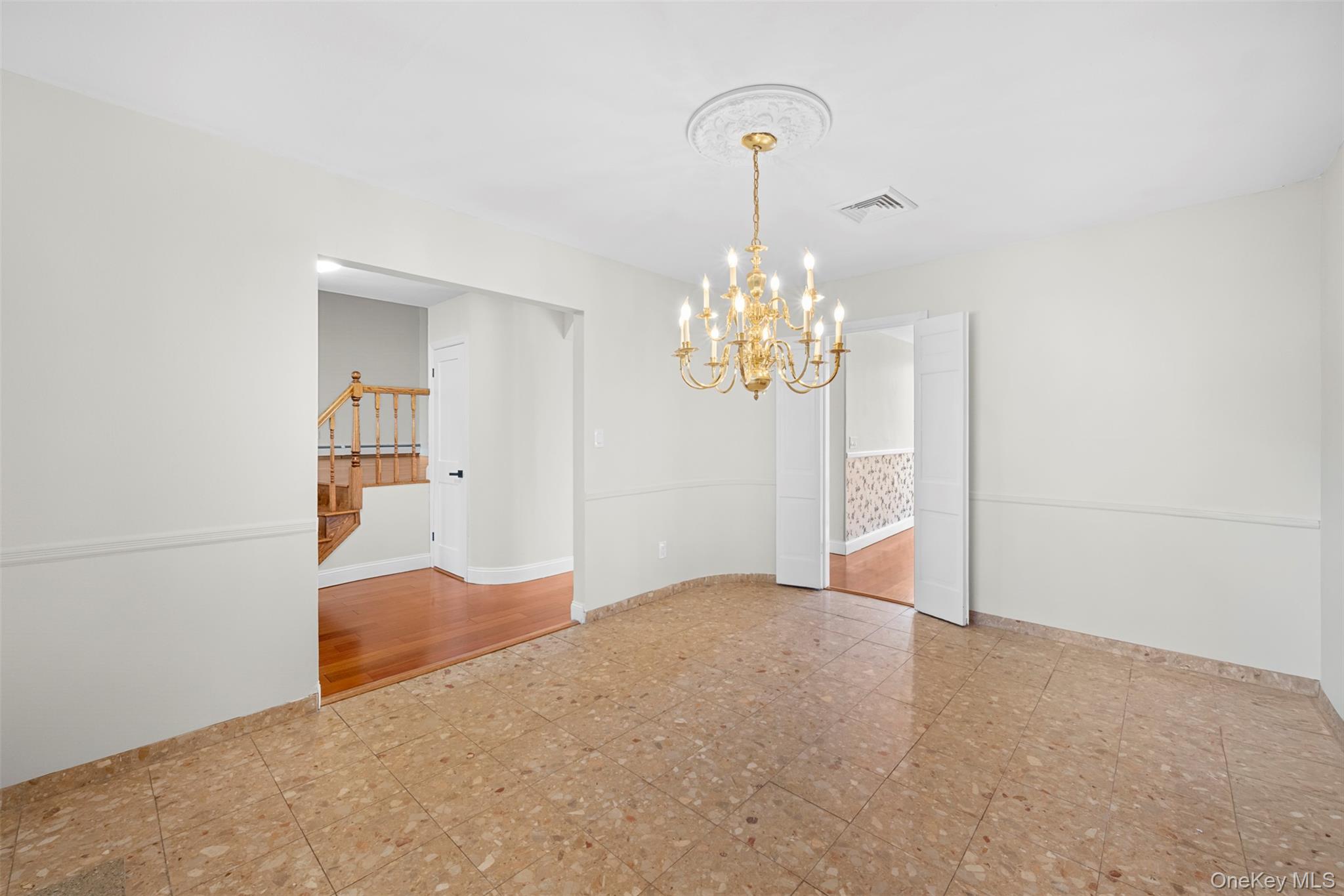 6 Penelope Lane Huntington Huntington, NY 11743