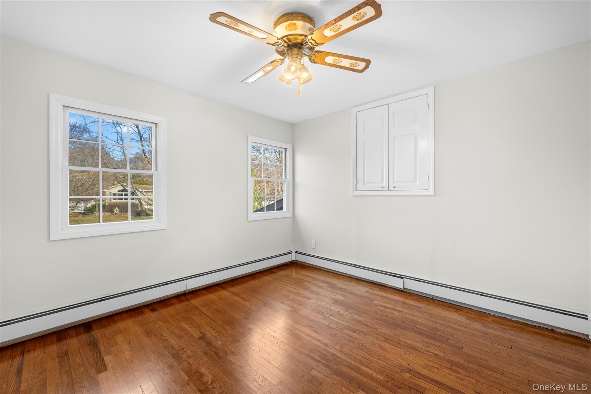 6 Penelope Lane Huntington Huntington, NY 11743