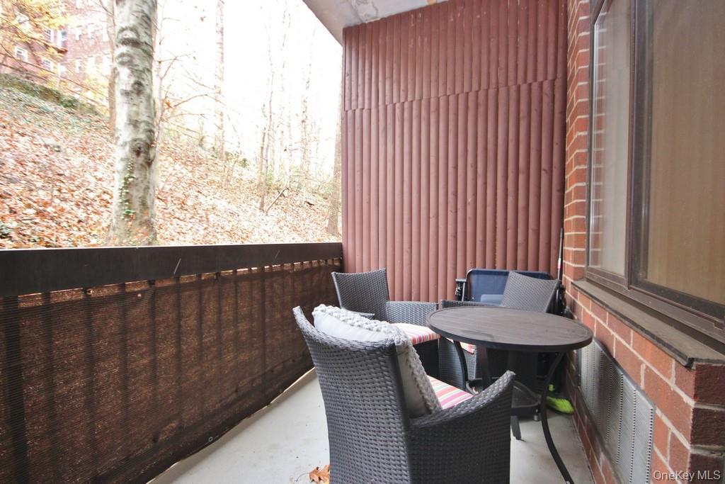 1374 Midland Avenue 101 Bronxville Bronxville, NY 10708