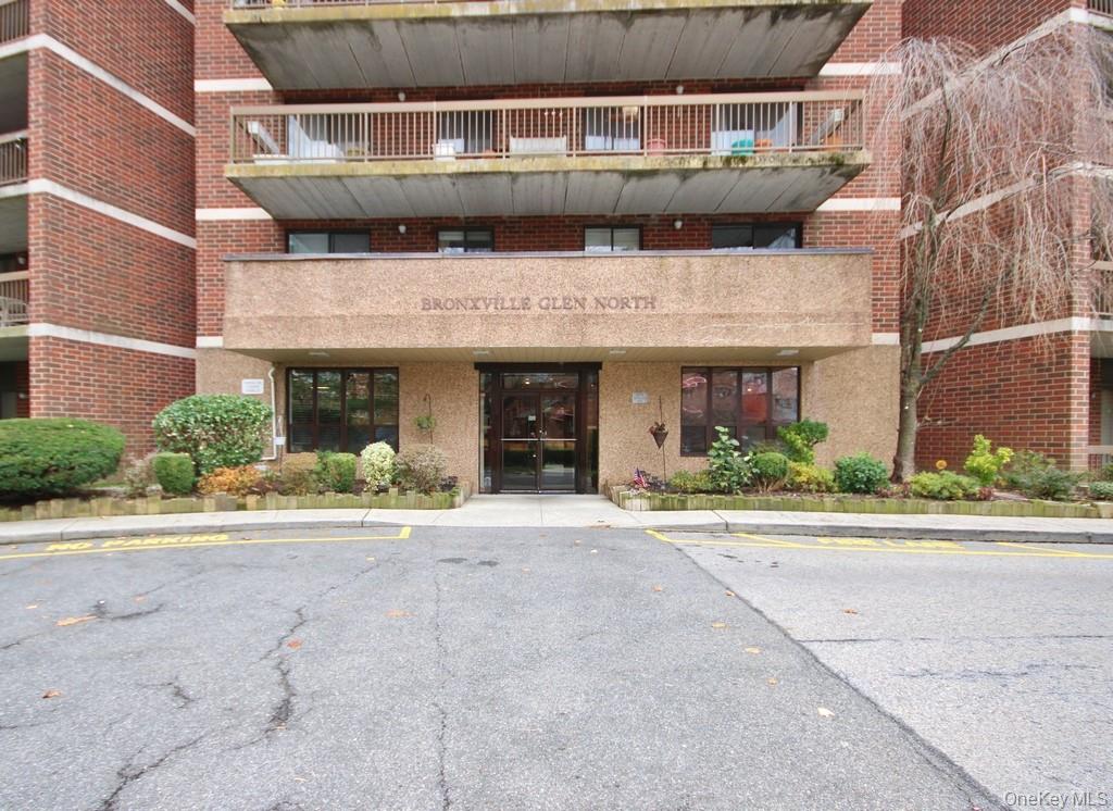 1374 Midland Avenue 101 Bronxville Bronxville, NY 10708