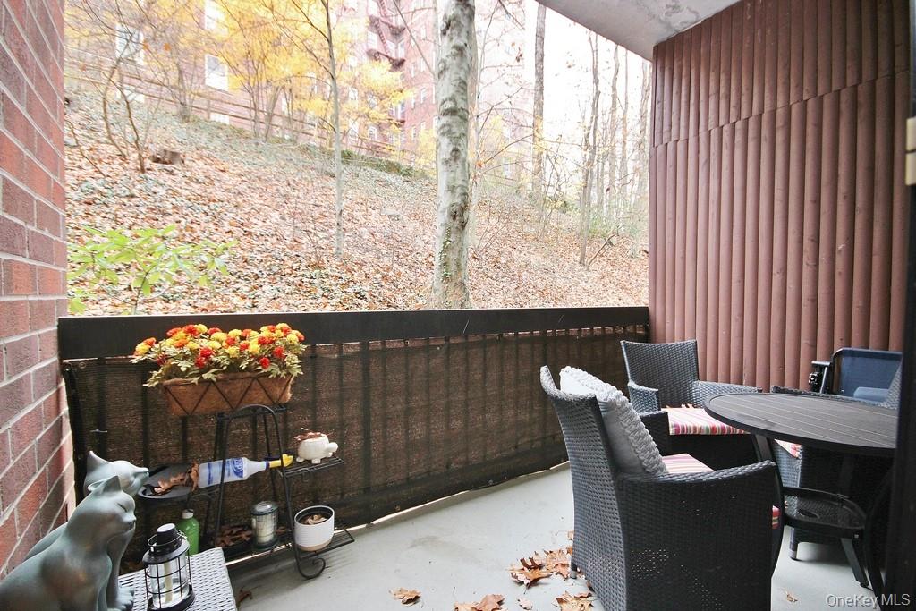 1374 Midland Avenue 101 Bronxville Bronxville, NY 10708