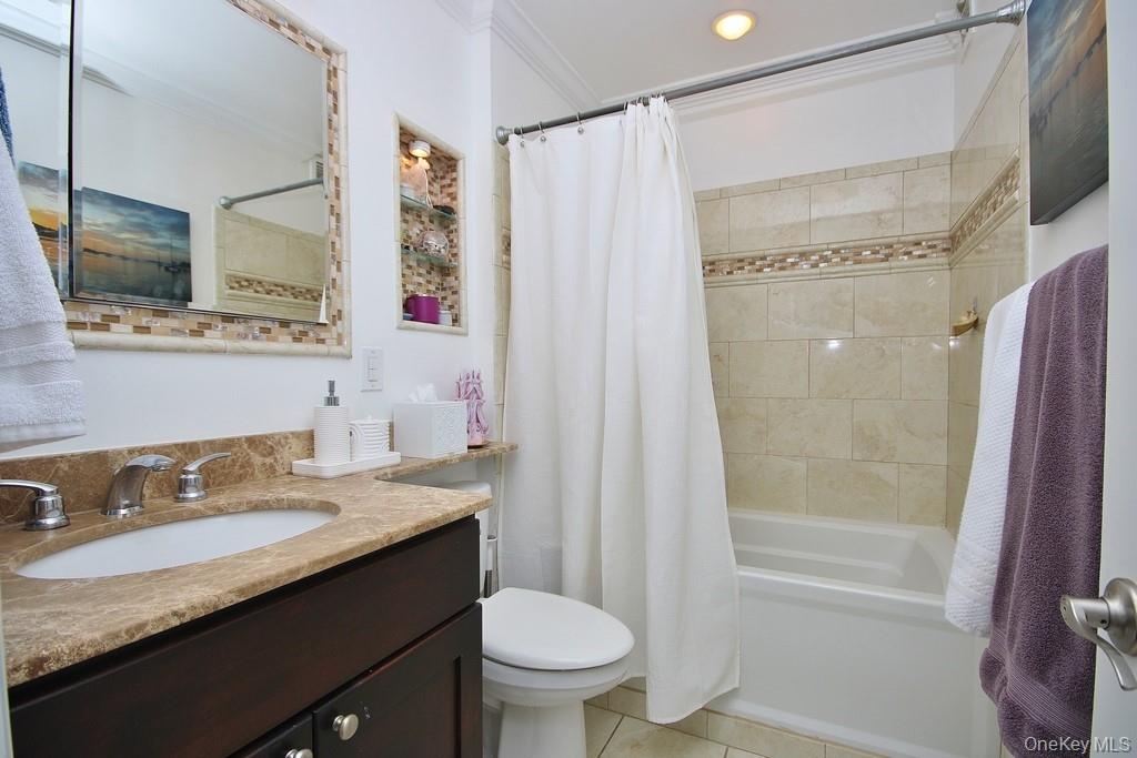 1374 Midland Avenue 101 Bronxville Bronxville, NY 10708