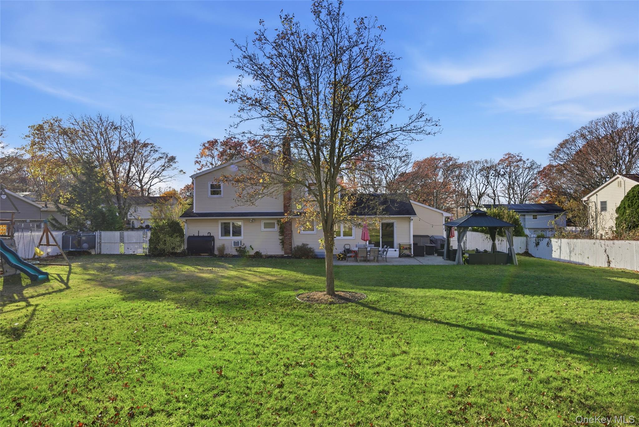 33 Urban Drive Selden Selden, NY 11784