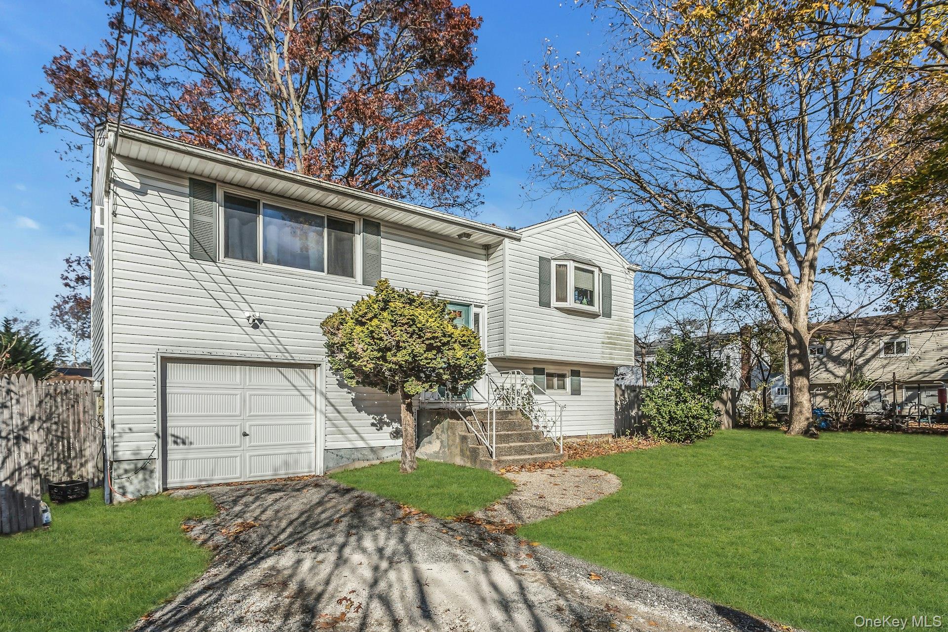 25 Stillwell Street Huntington Huntington, NY 11743