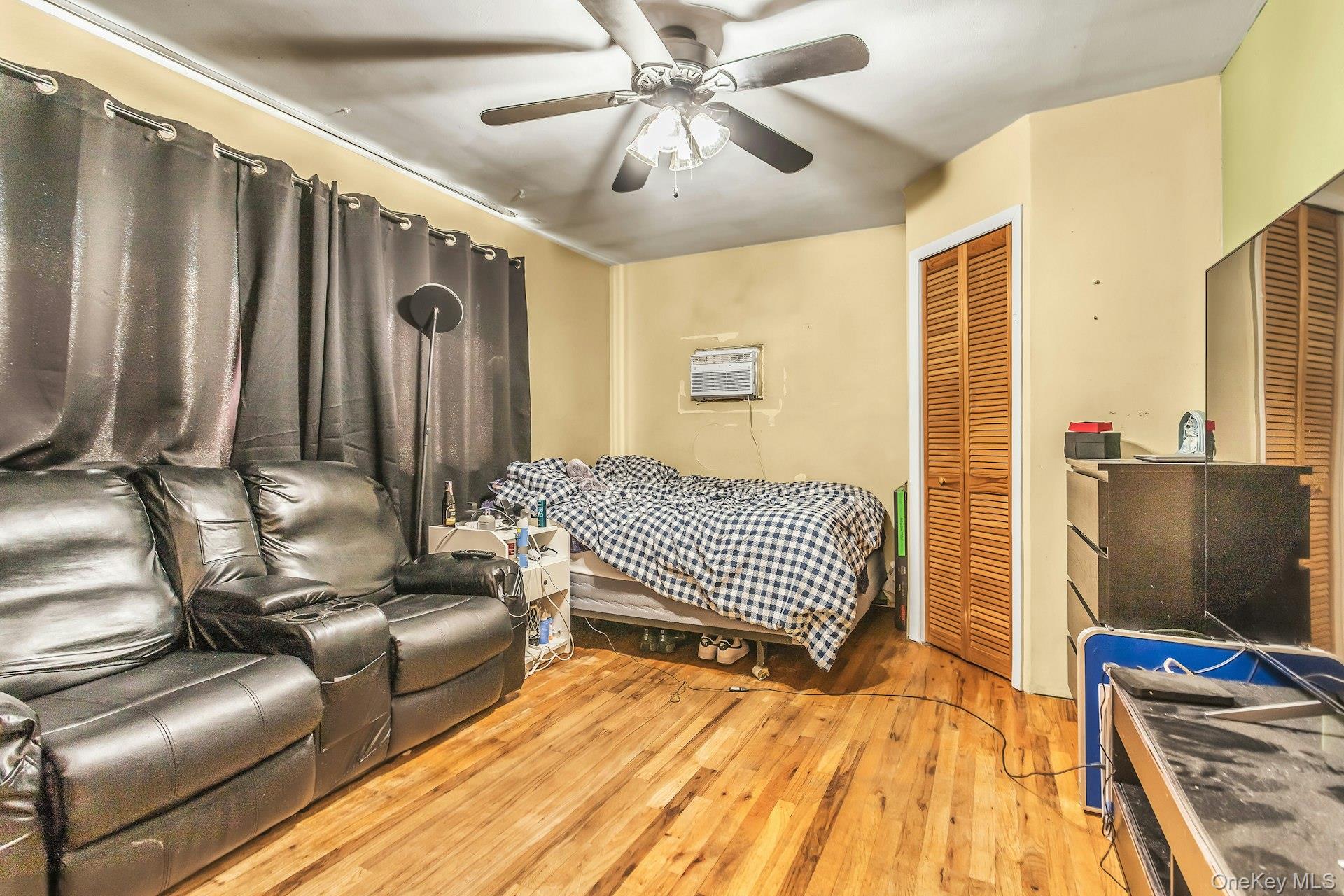 25 Stillwell Street Huntington Huntington, NY 11743