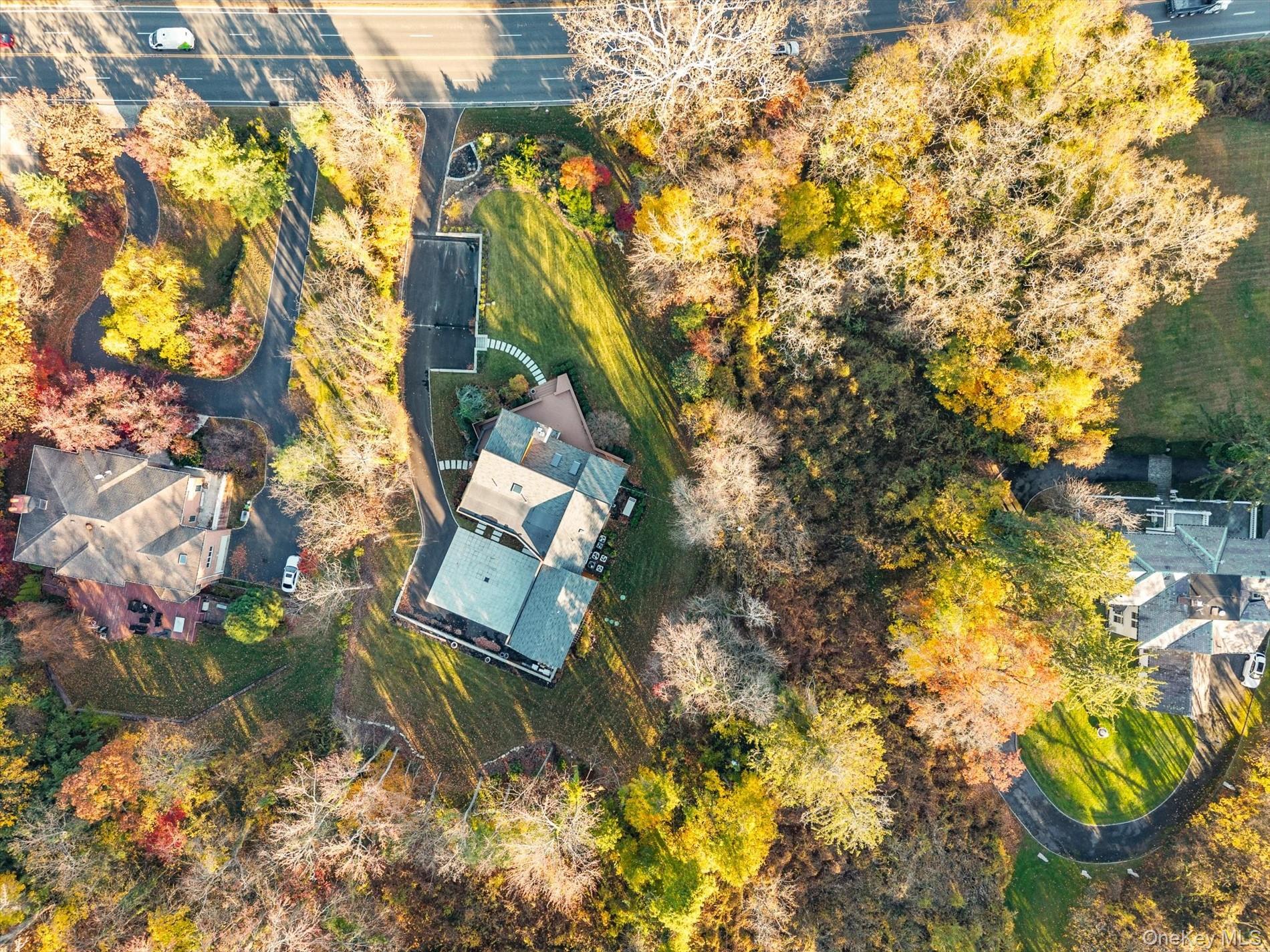 369 East Shore Road Great Neck Great Neck, NY 11024