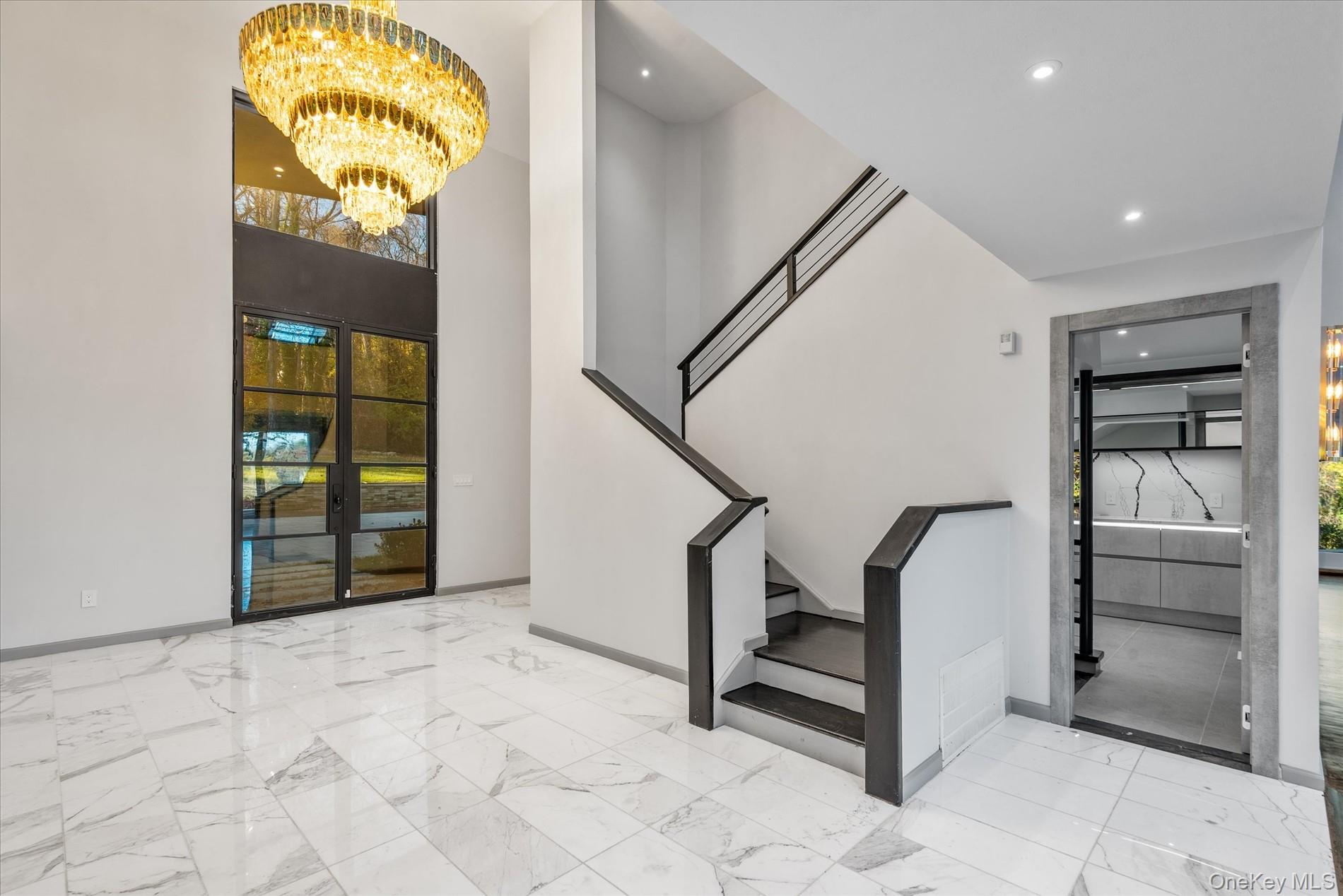 369 East Shore Road Great Neck Great Neck, NY 11024