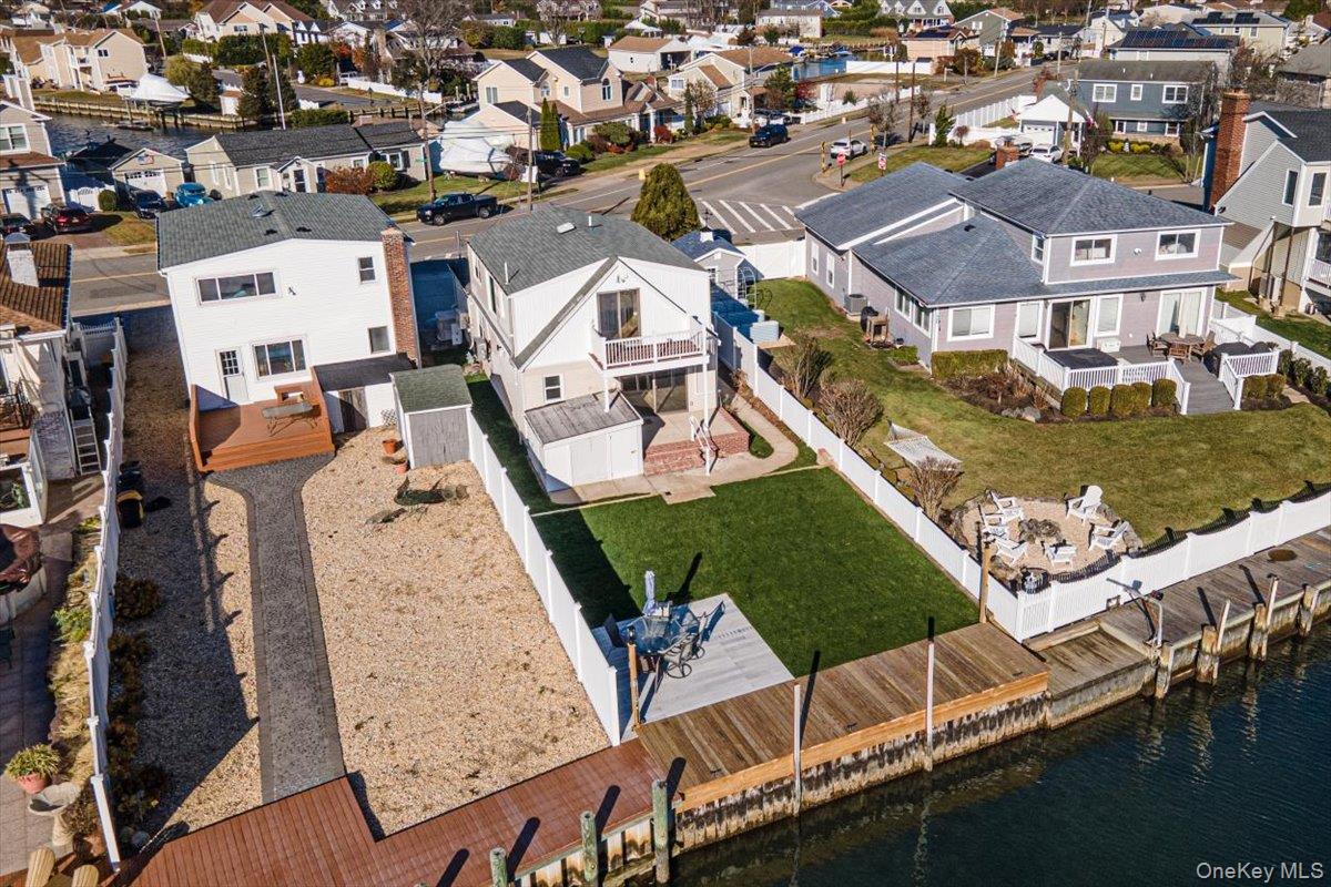 55 Alhambra Road Massapequa Massapequa, NY 11758