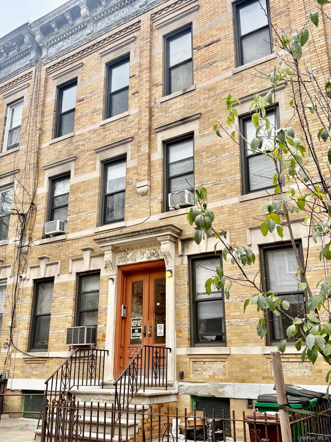2052 Gates Avenue, Ridgewood, NY 11385