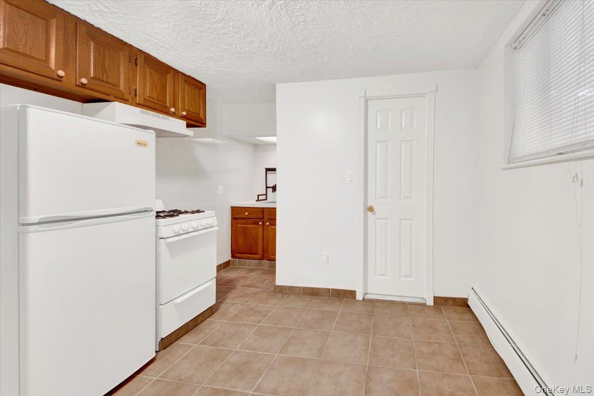 537A Ellsworth Avenue Bronx, NY 10465