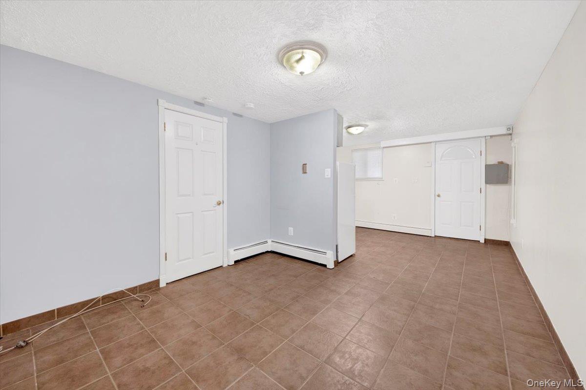 537A Ellsworth Avenue Bronx, NY 10465