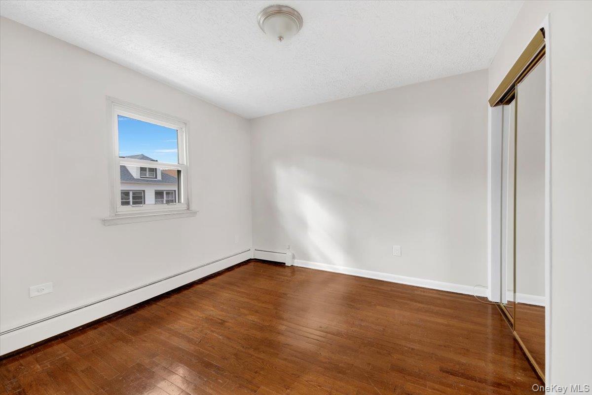 537A Ellsworth Avenue Bronx, NY 10465