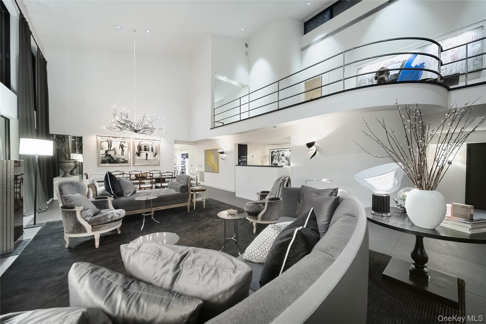 7 Folie Court Manhasset Manhasset, NY 11030