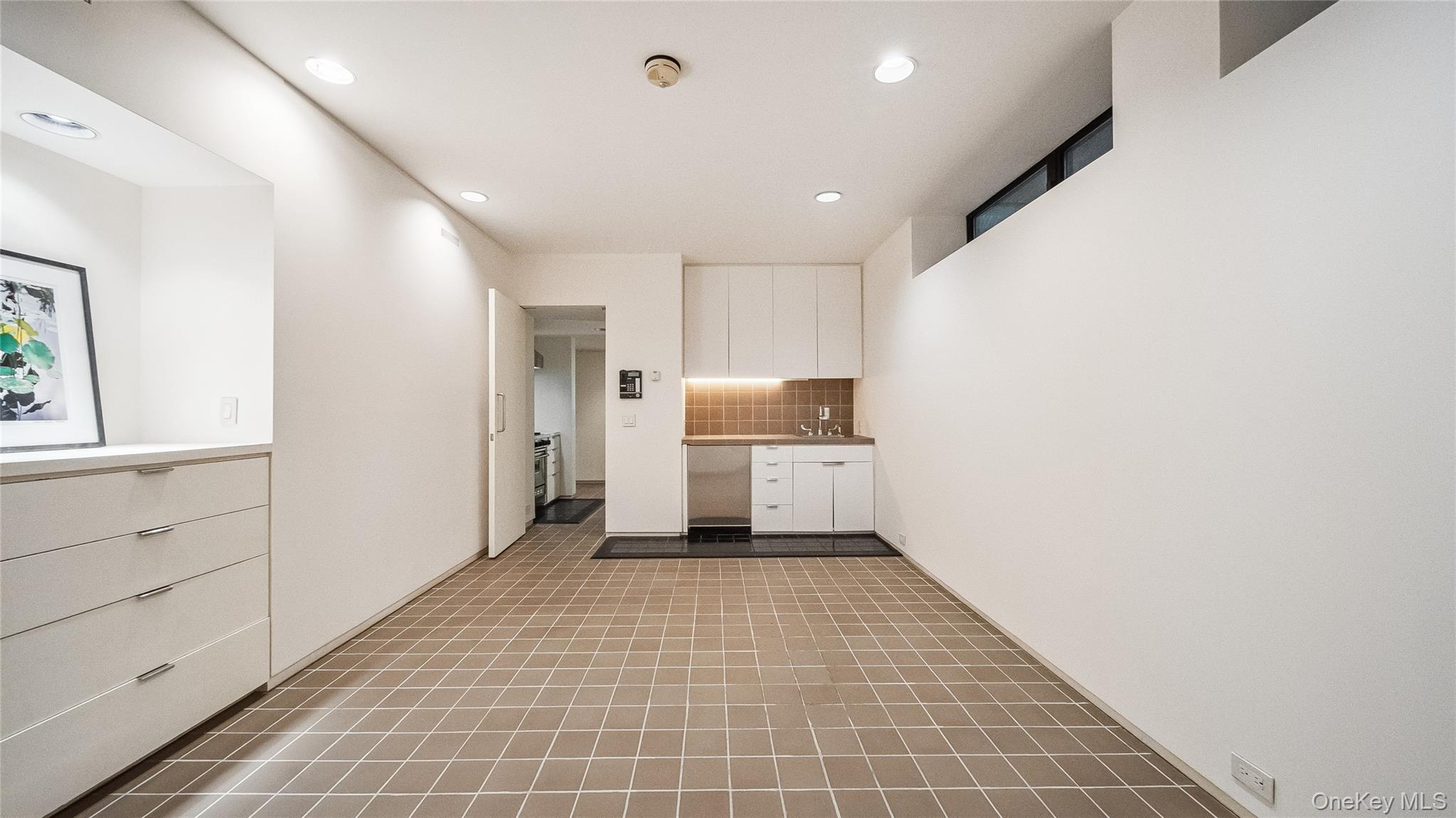 7 Folie Court Manhasset Manhasset, NY 11030