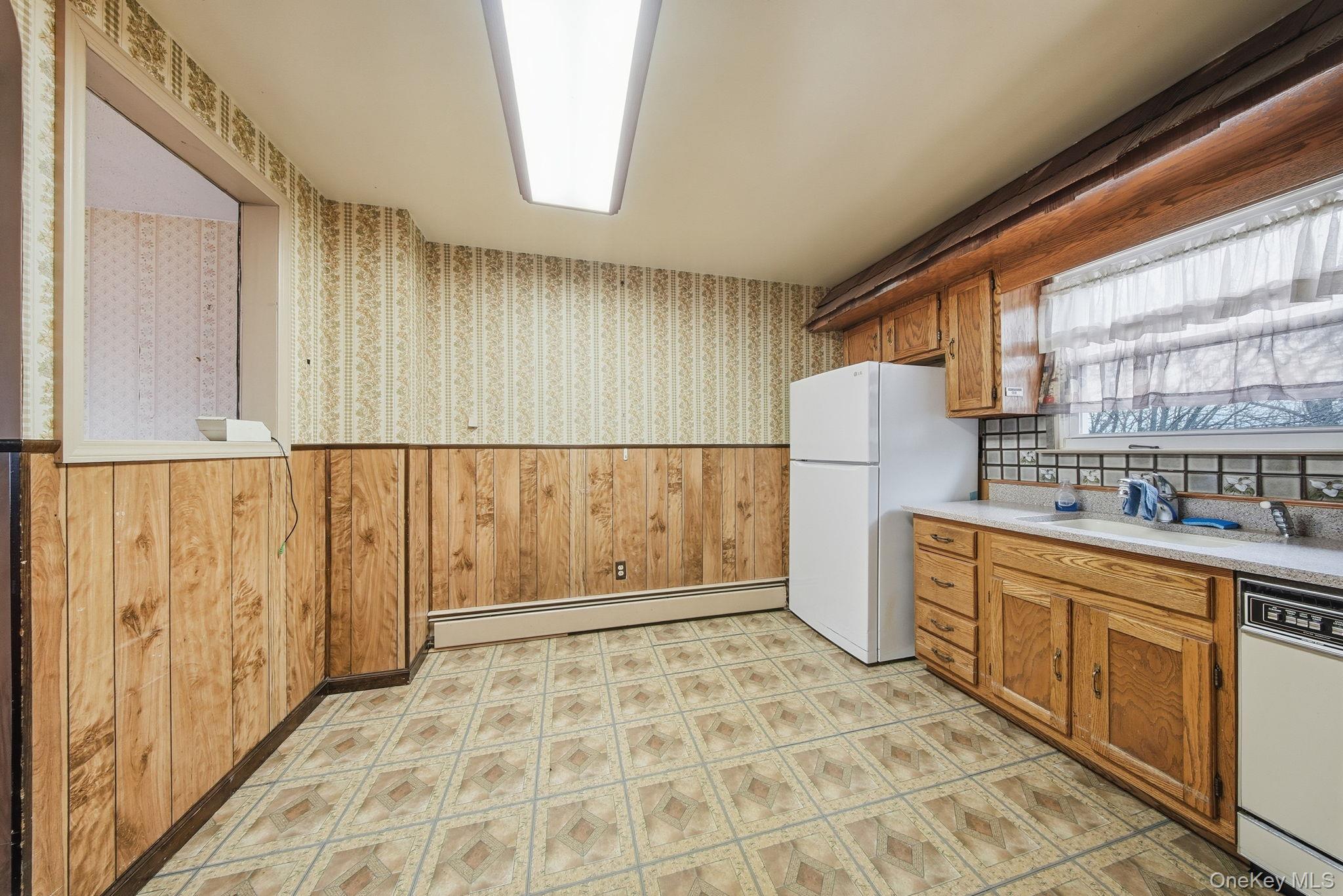 16 Mountain Avenue Out of NYC Middletown, NY 10940