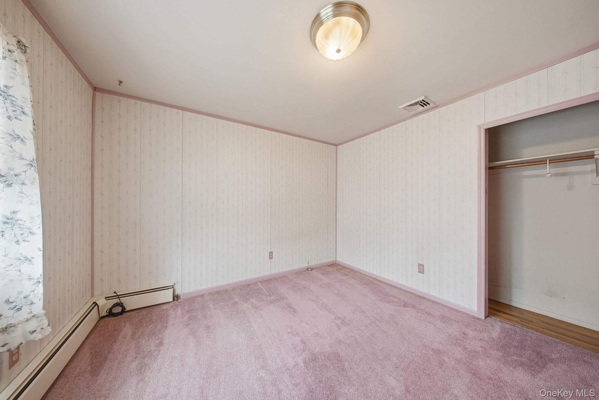 16 Mountain Avenue Out of NYC Middletown, NY 10940