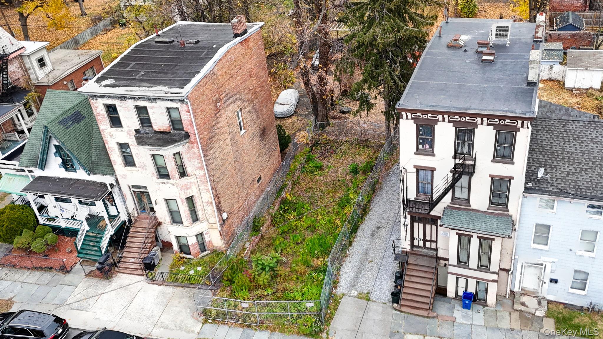 260 Liberty Street Out of NYC Newburgh, NY 12550