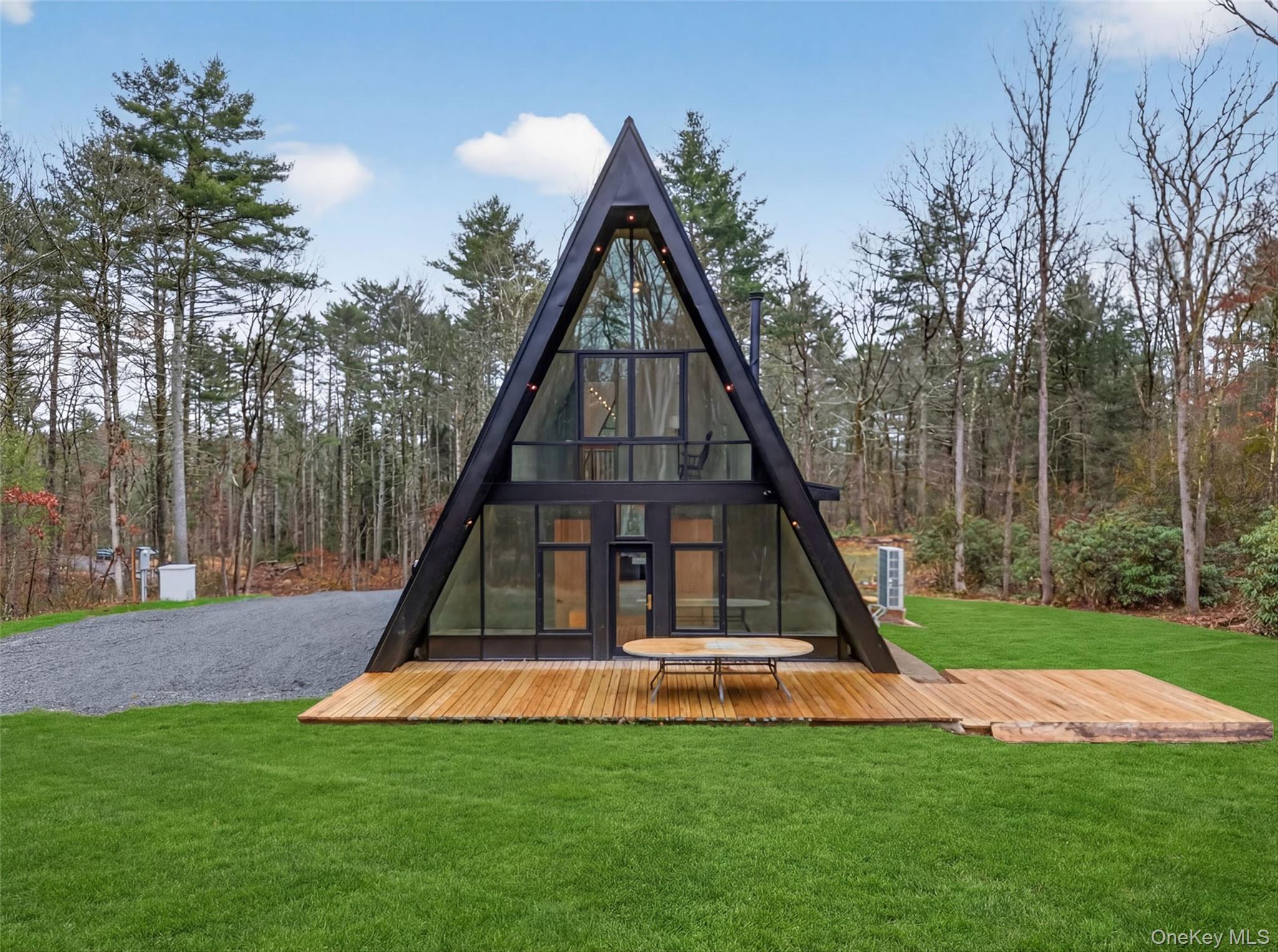 57 Forest Pond Road Out of NYC Narrowsburg, NY 12764