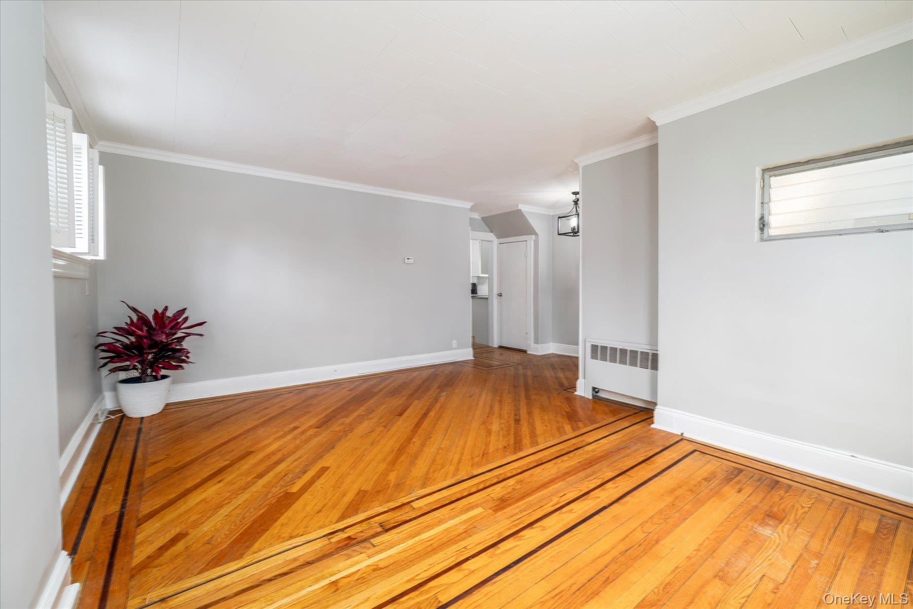 108 Earle Avenue Lynbrook Lynbrook, NY 11563