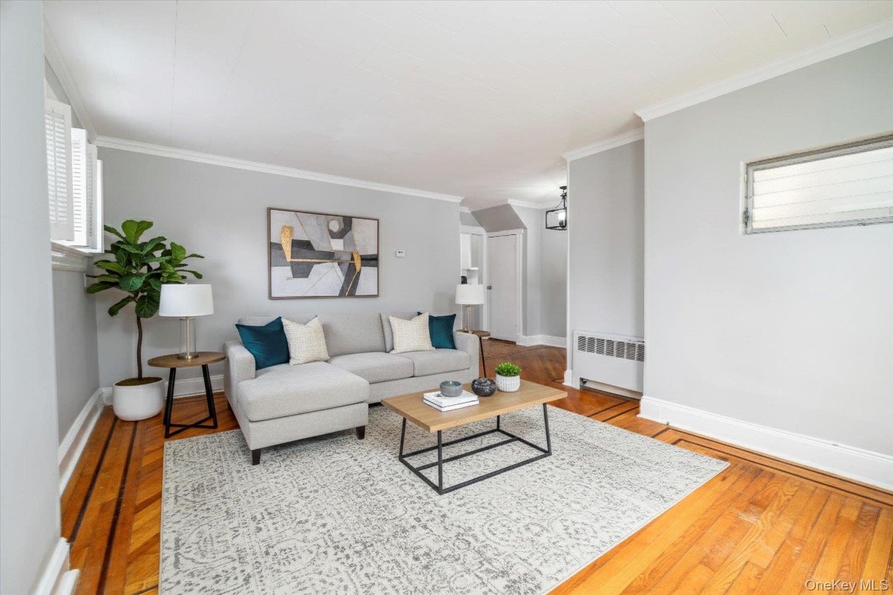 108 Earle Avenue Lynbrook Lynbrook, NY 11563