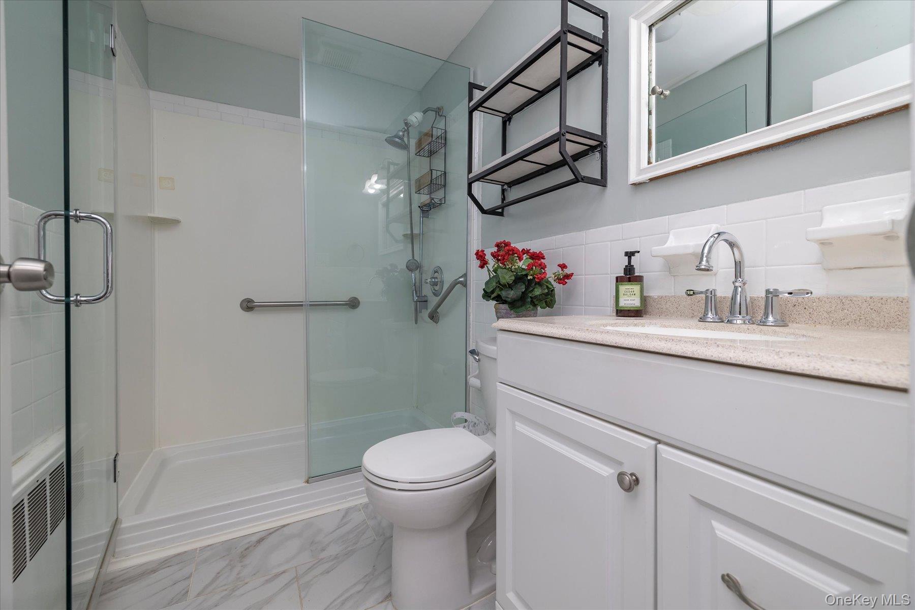 108 Earle Avenue Lynbrook Lynbrook, NY 11563