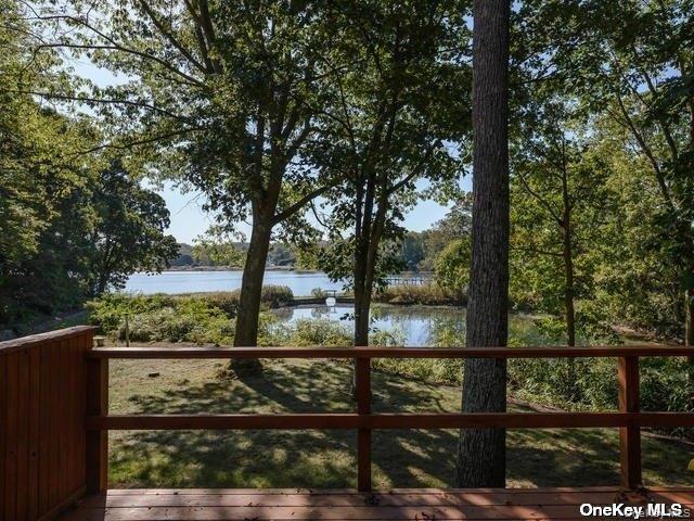 1 Pine Point Lloyd Harbor Lloyd Harbor, NY 11743