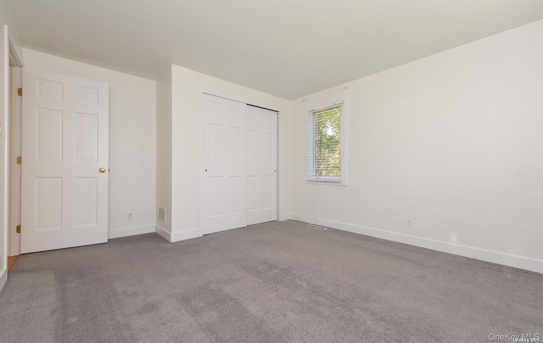 1 Pine Point Lloyd Harbor Lloyd Harbor, NY 11743