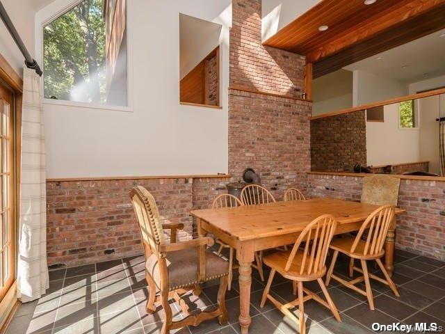 1 Pine Point Lloyd Harbor Lloyd Harbor, NY 11743